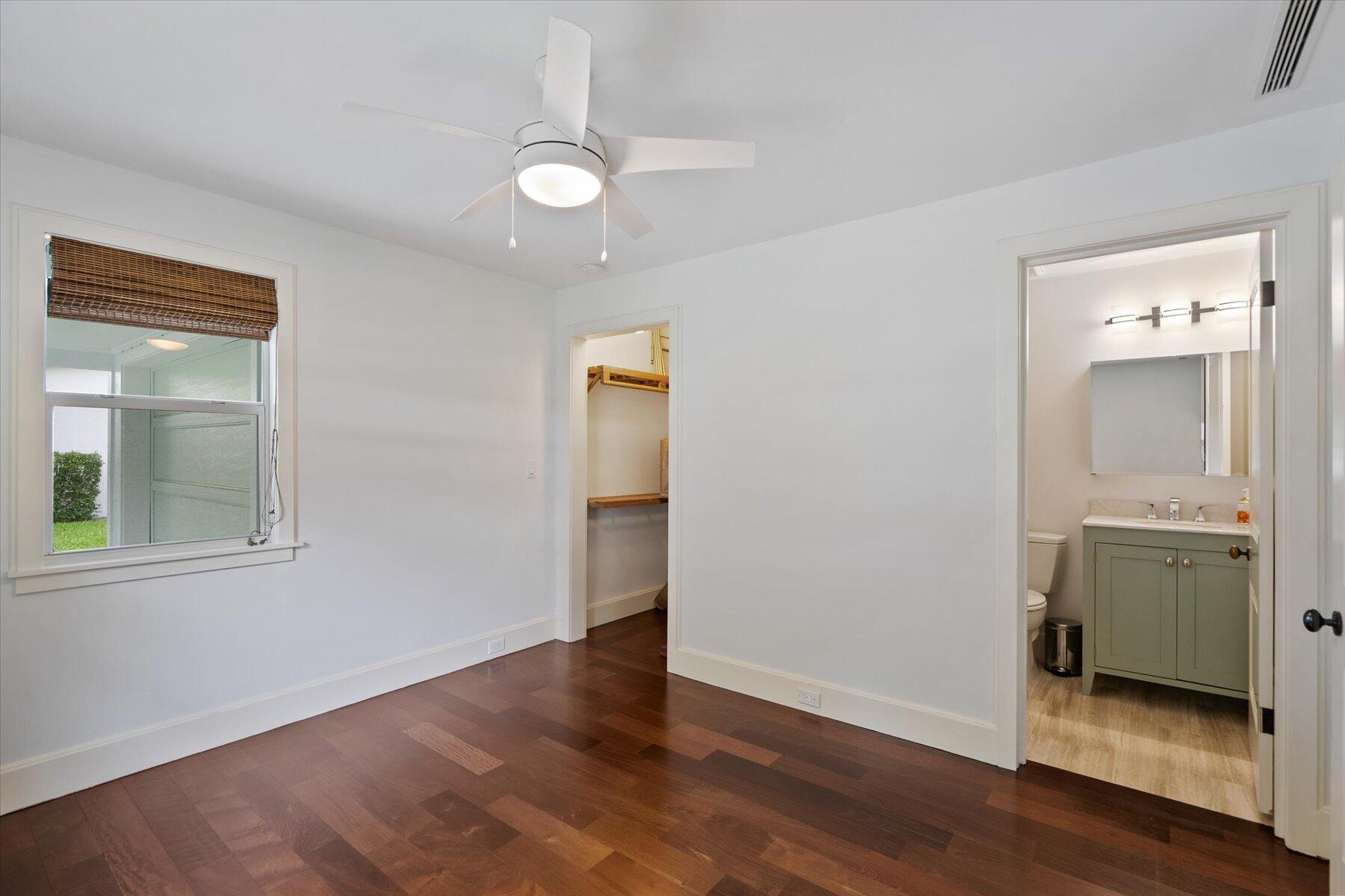 2449 Hope Lane E