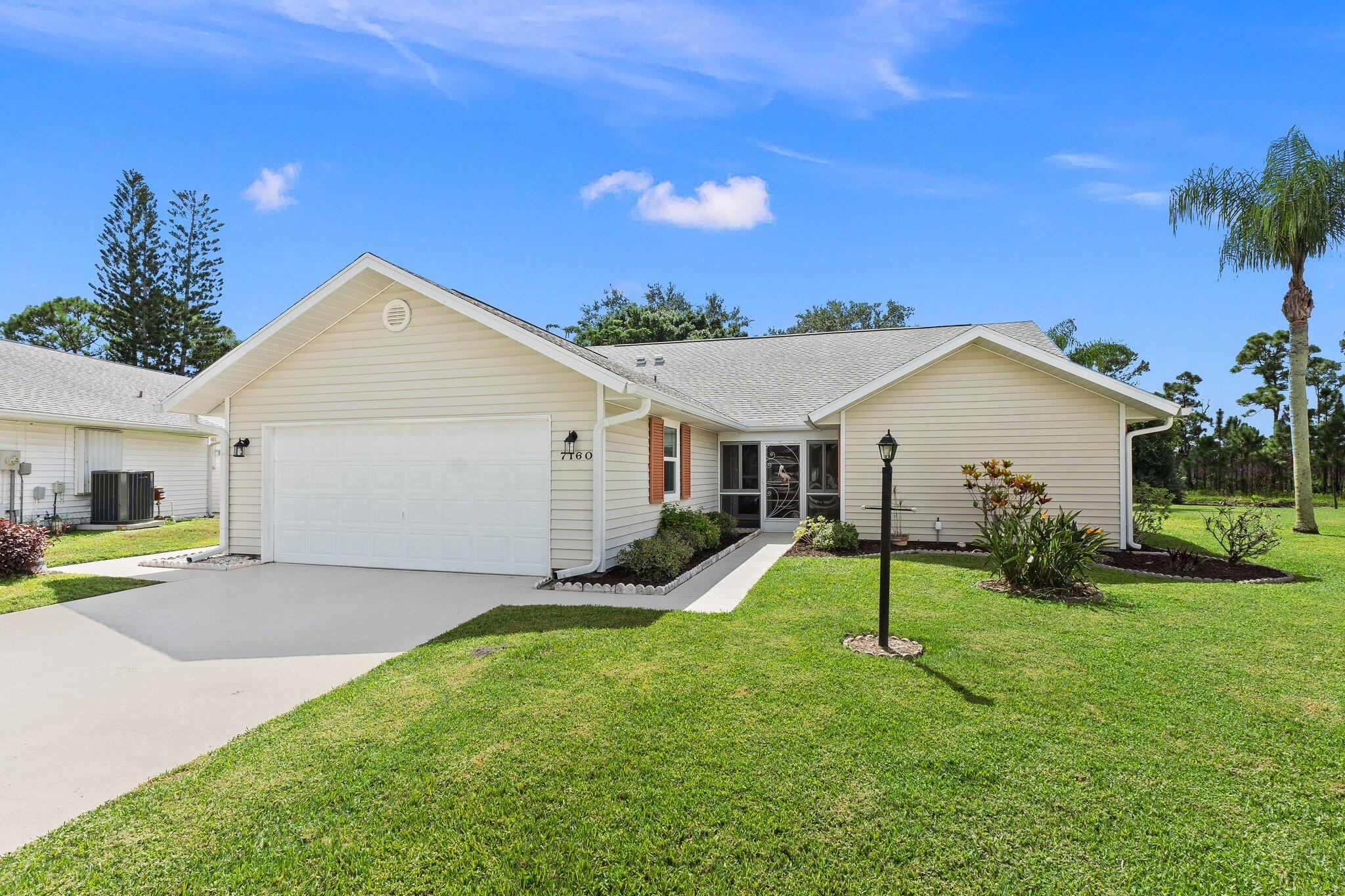 7160 SE Lillian Court