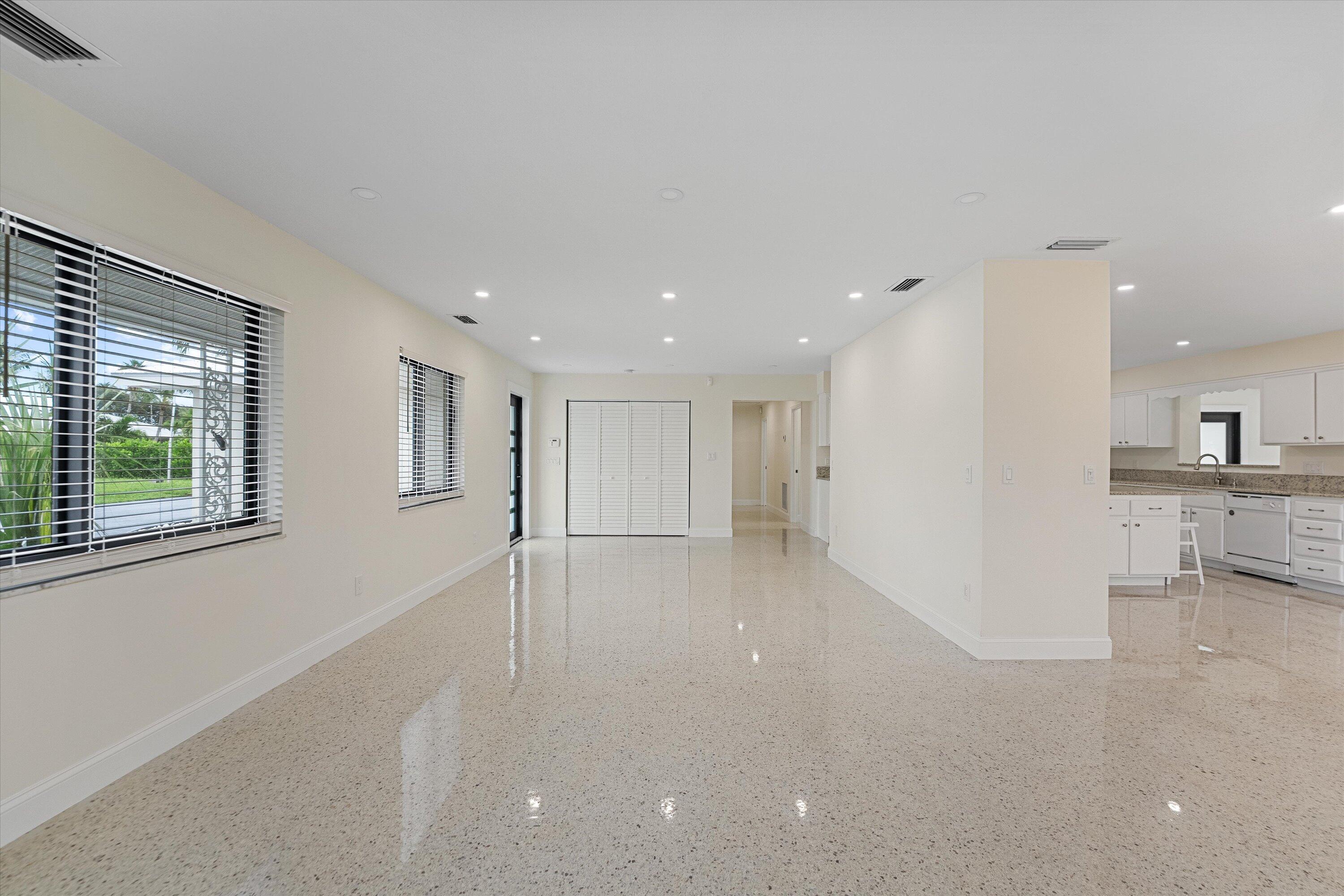 1134 NW Spruce Ridge Drive