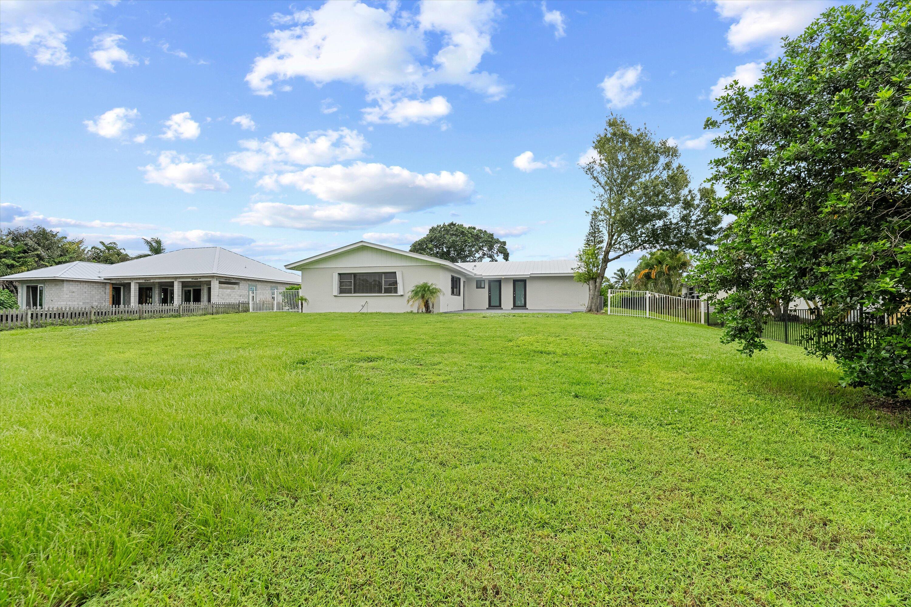 1134 NW Spruce Ridge Drive