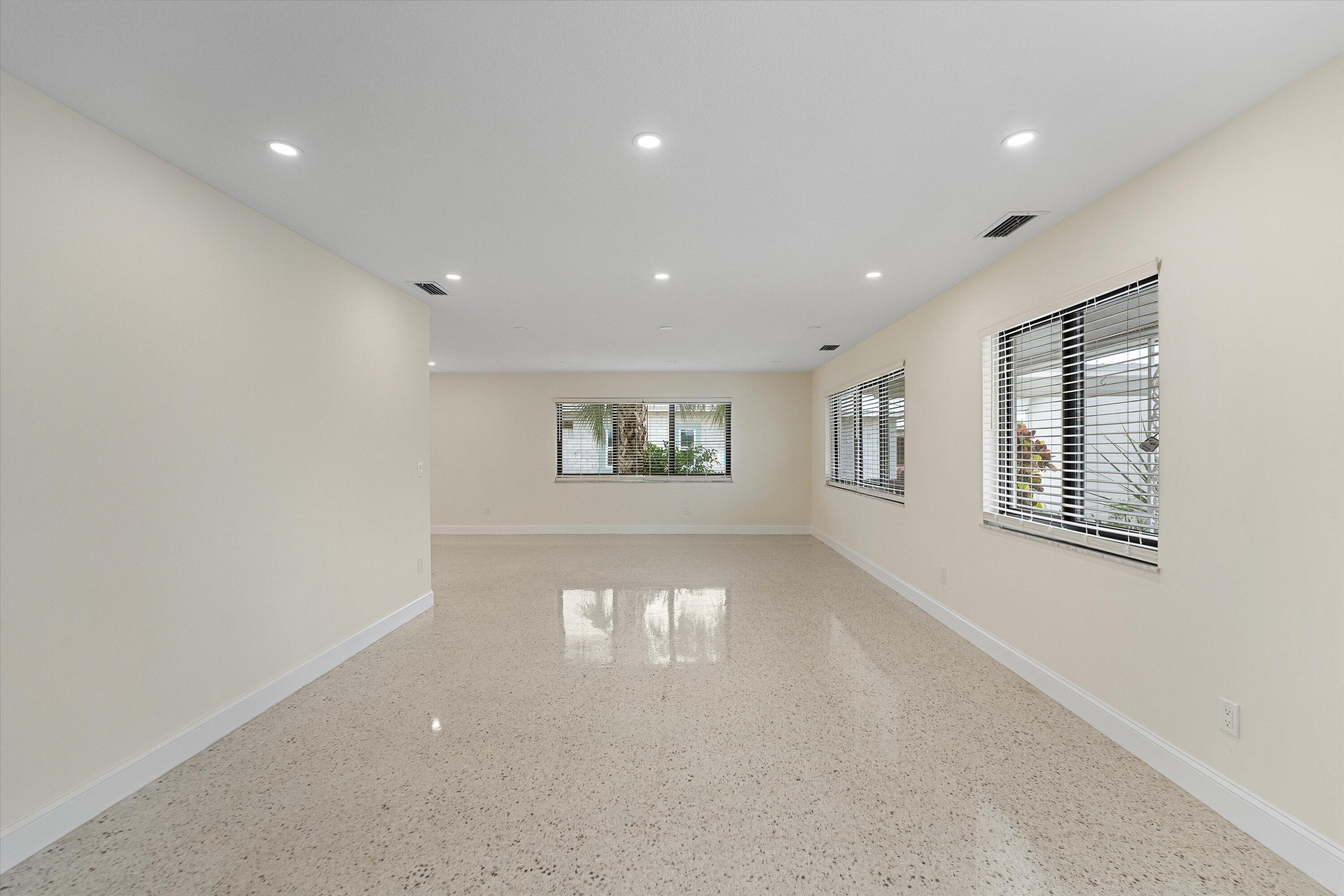 1134 NW Spruce Ridge Drive