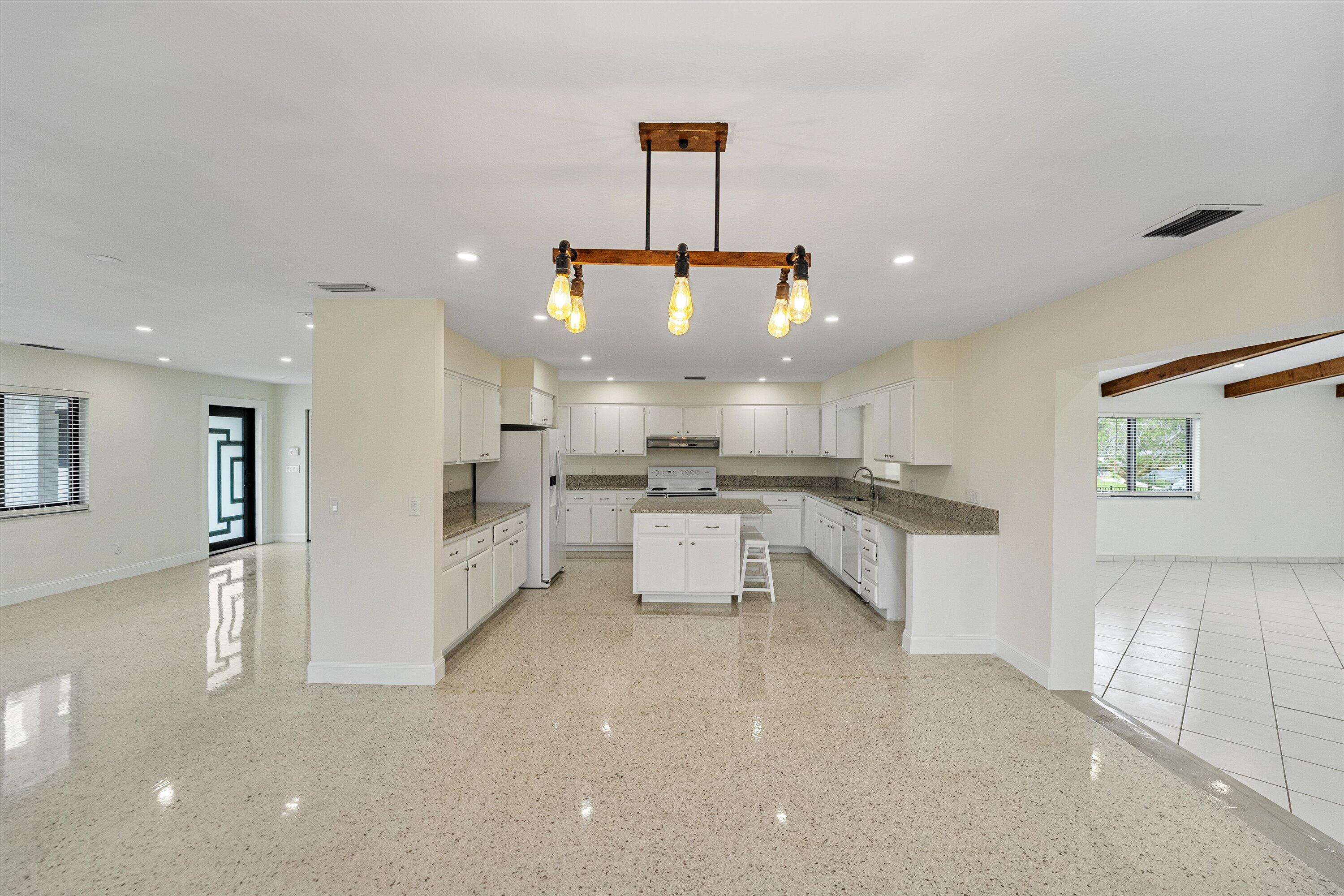 1134 NW Spruce Ridge Drive