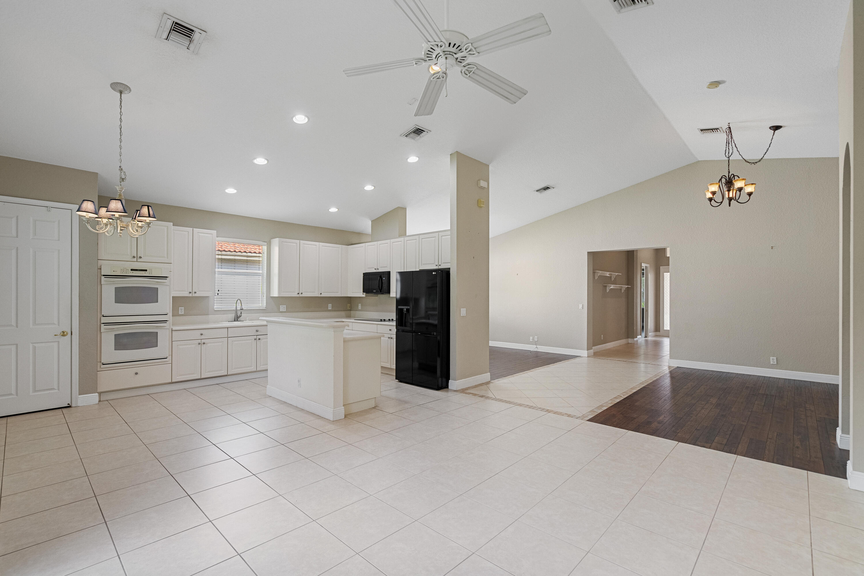 1172 SE Fleming Way