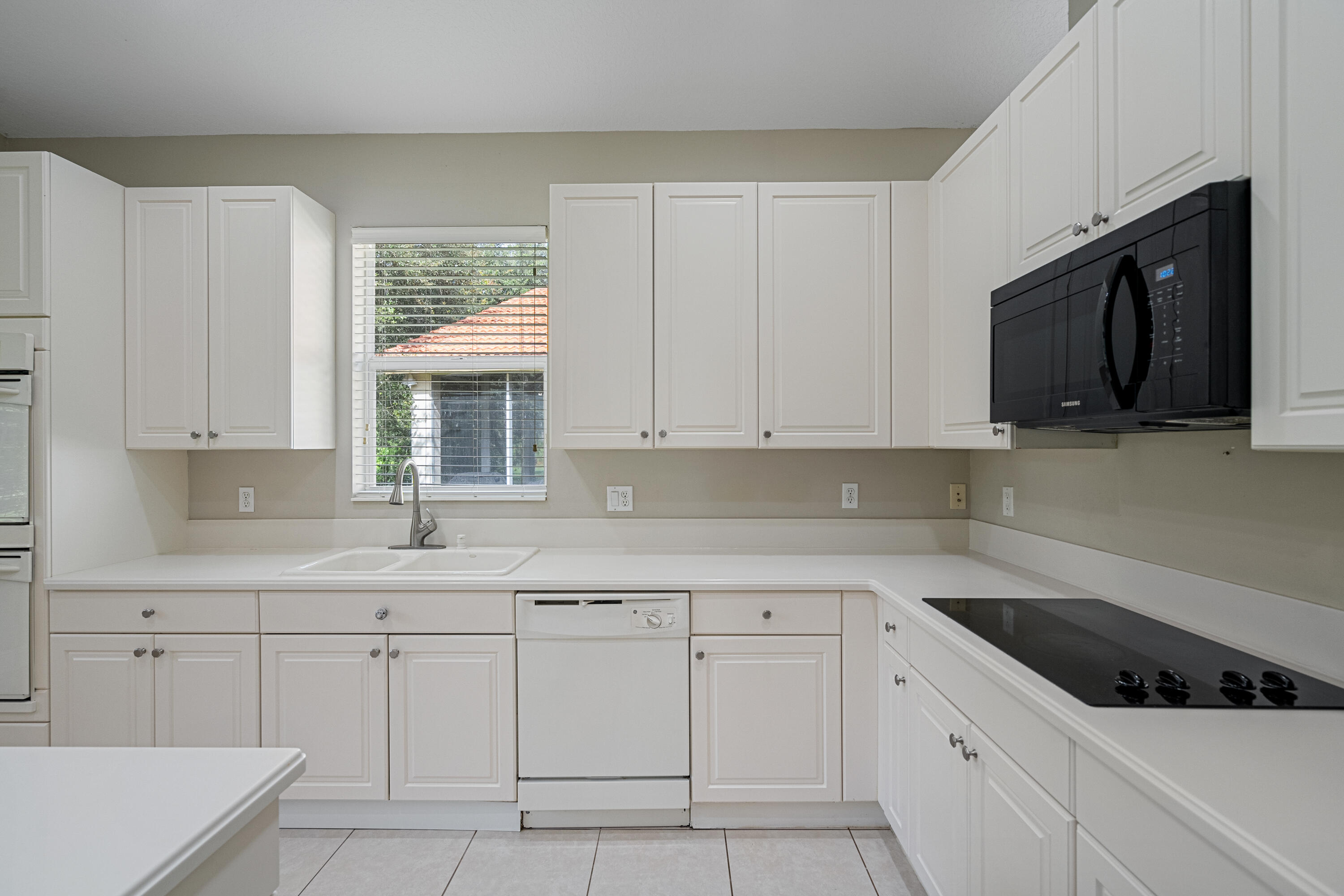 1172 SE Fleming Way