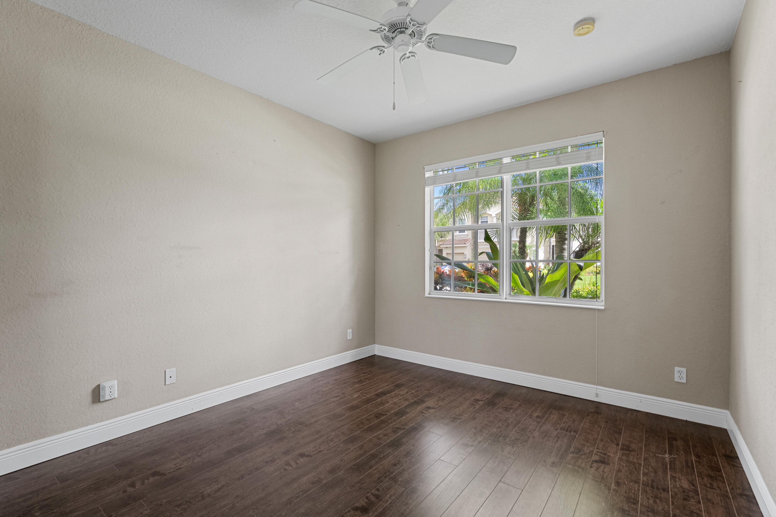1172 SE Fleming Way