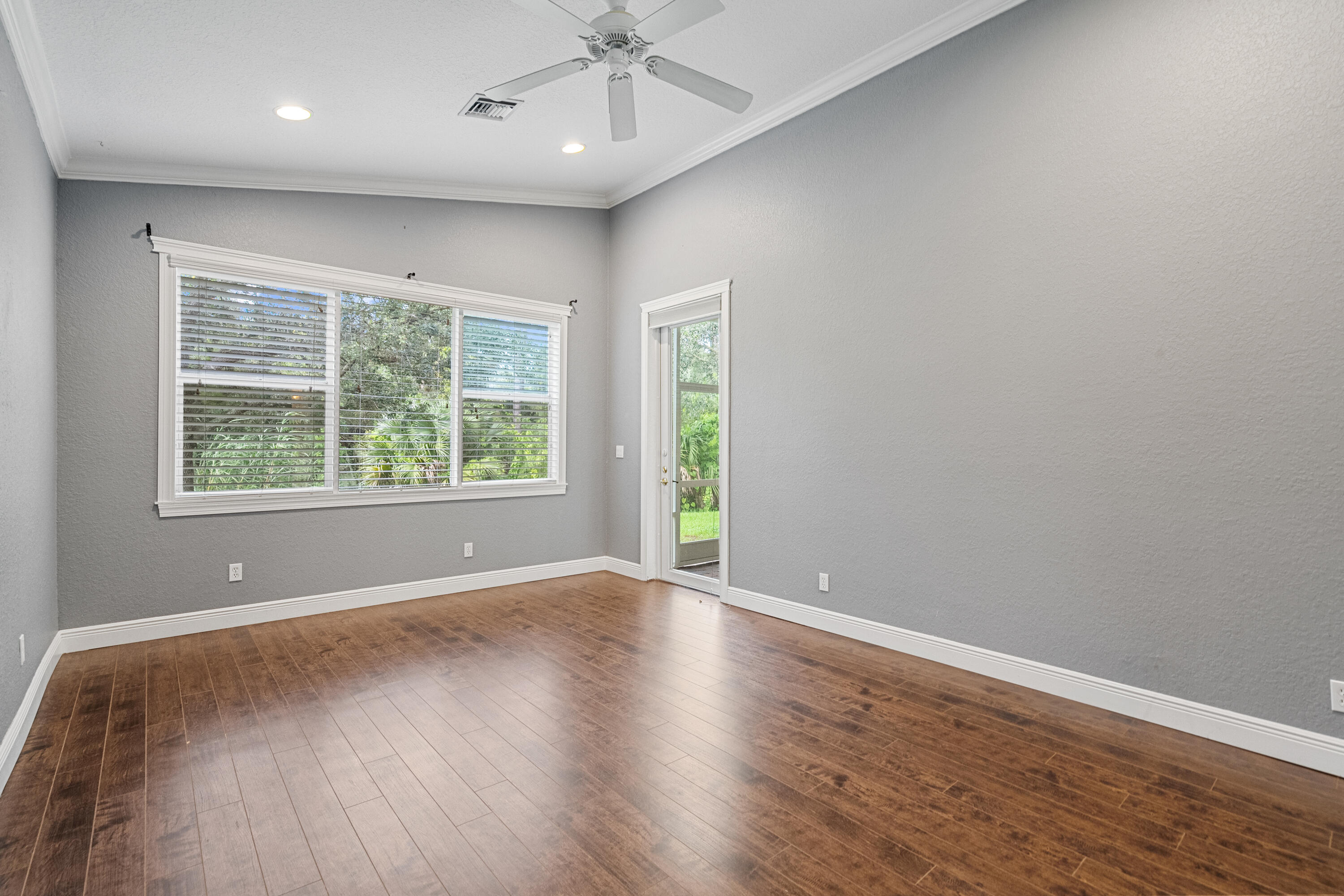 1172 SE Fleming Way
