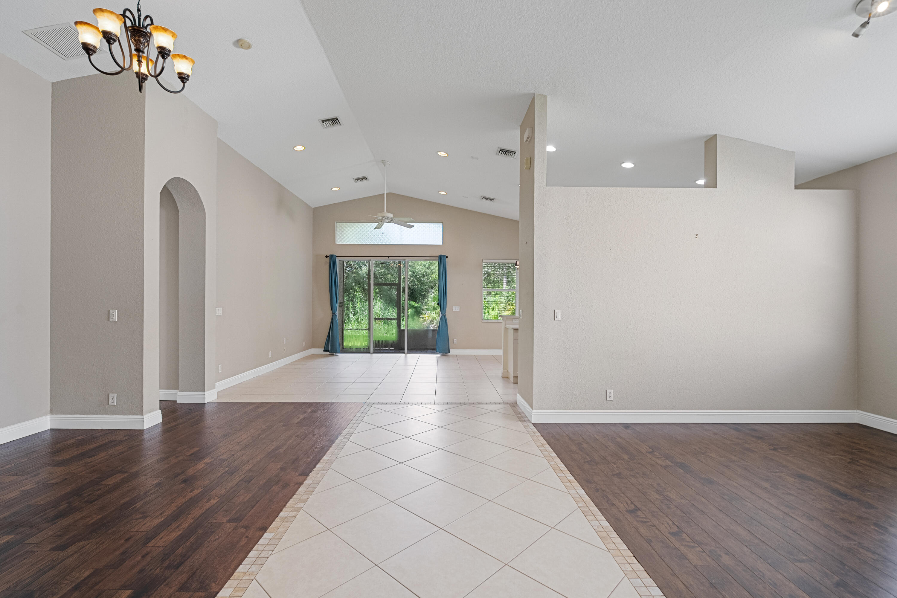 1172 SE Fleming Way