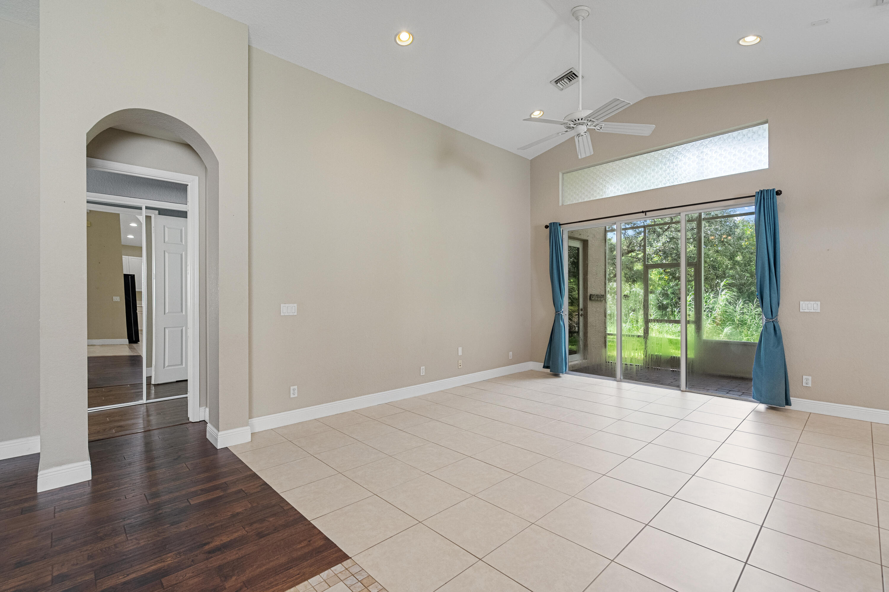 1172 SE Fleming Way