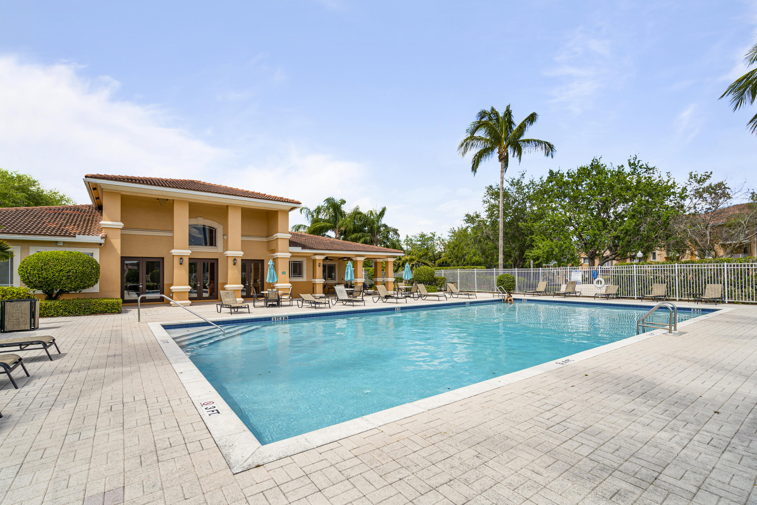 181 SW Palm Drive 207, Port St. Lucie Unit: 207