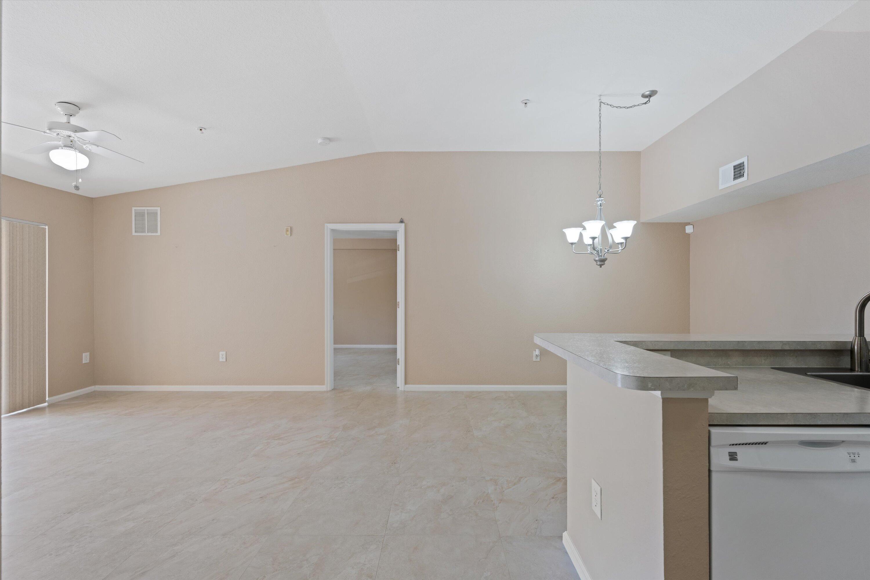 181 SW Palm Drive 207, Port St. Lucie Unit: 207