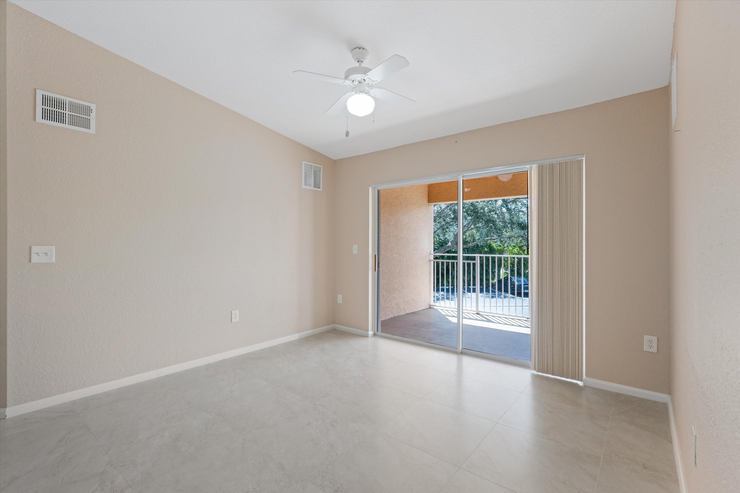 181 SW Palm Drive 207, Port St. Lucie Unit: 207