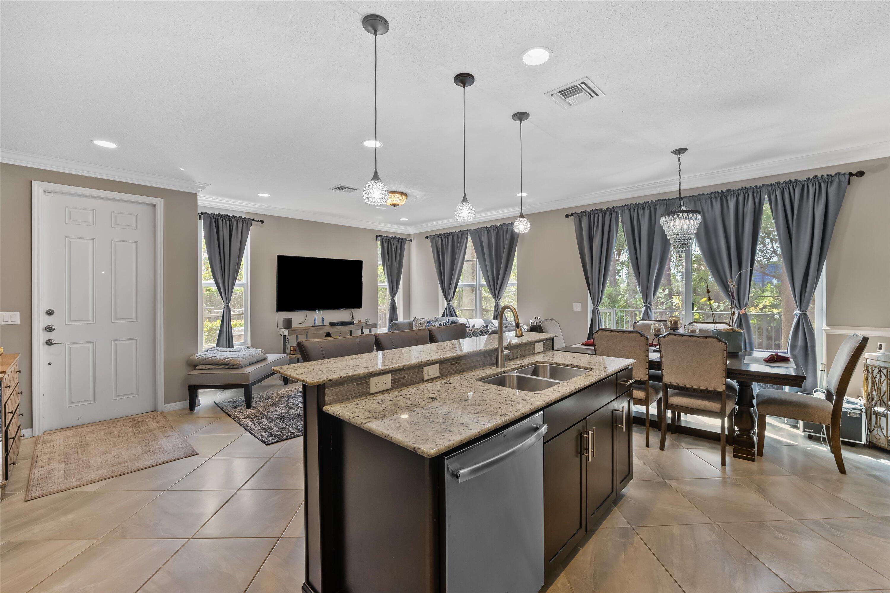 4613 Tara Cove Way