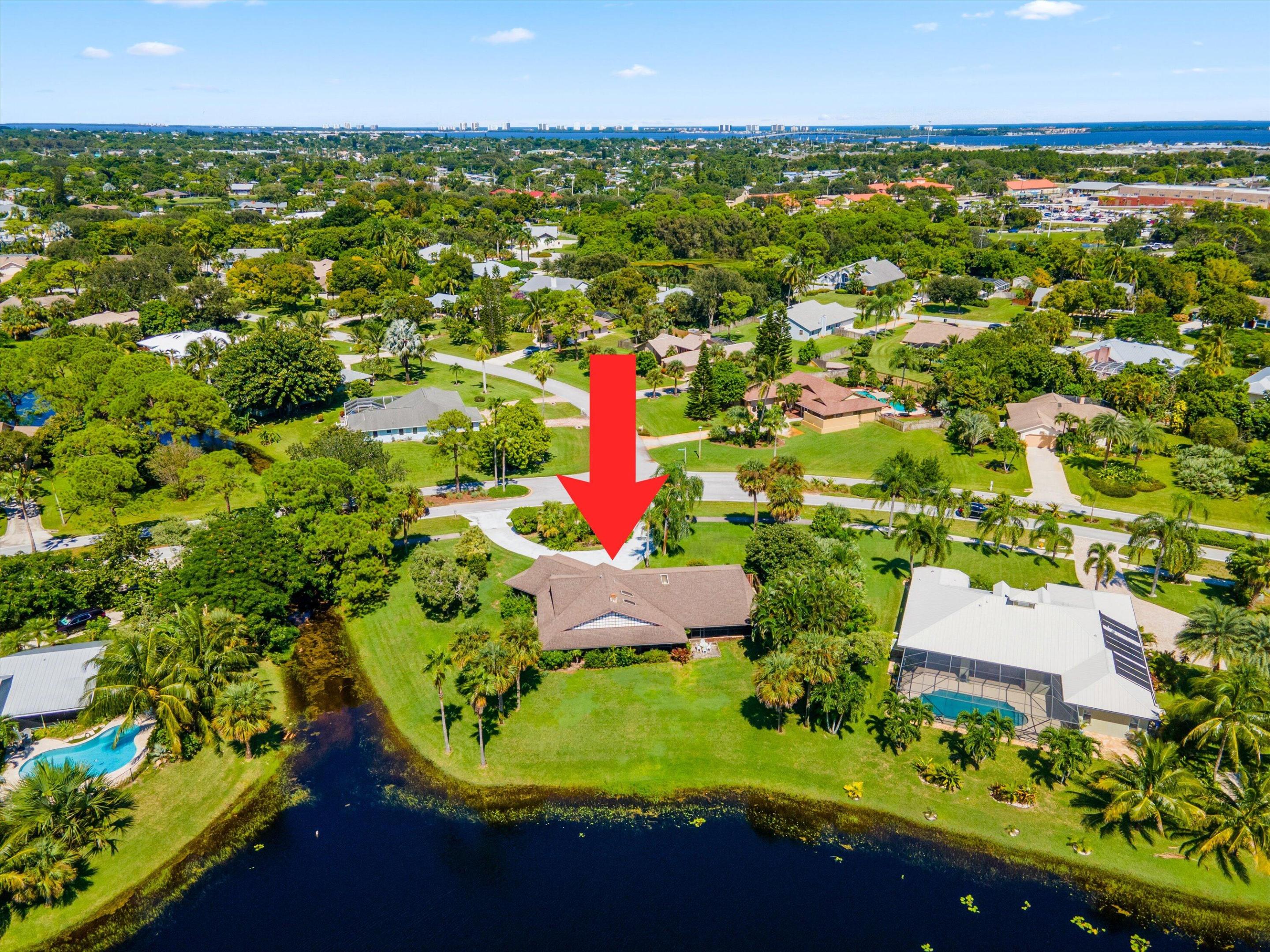 2190 NE Pinecrest Lakes Boulevard