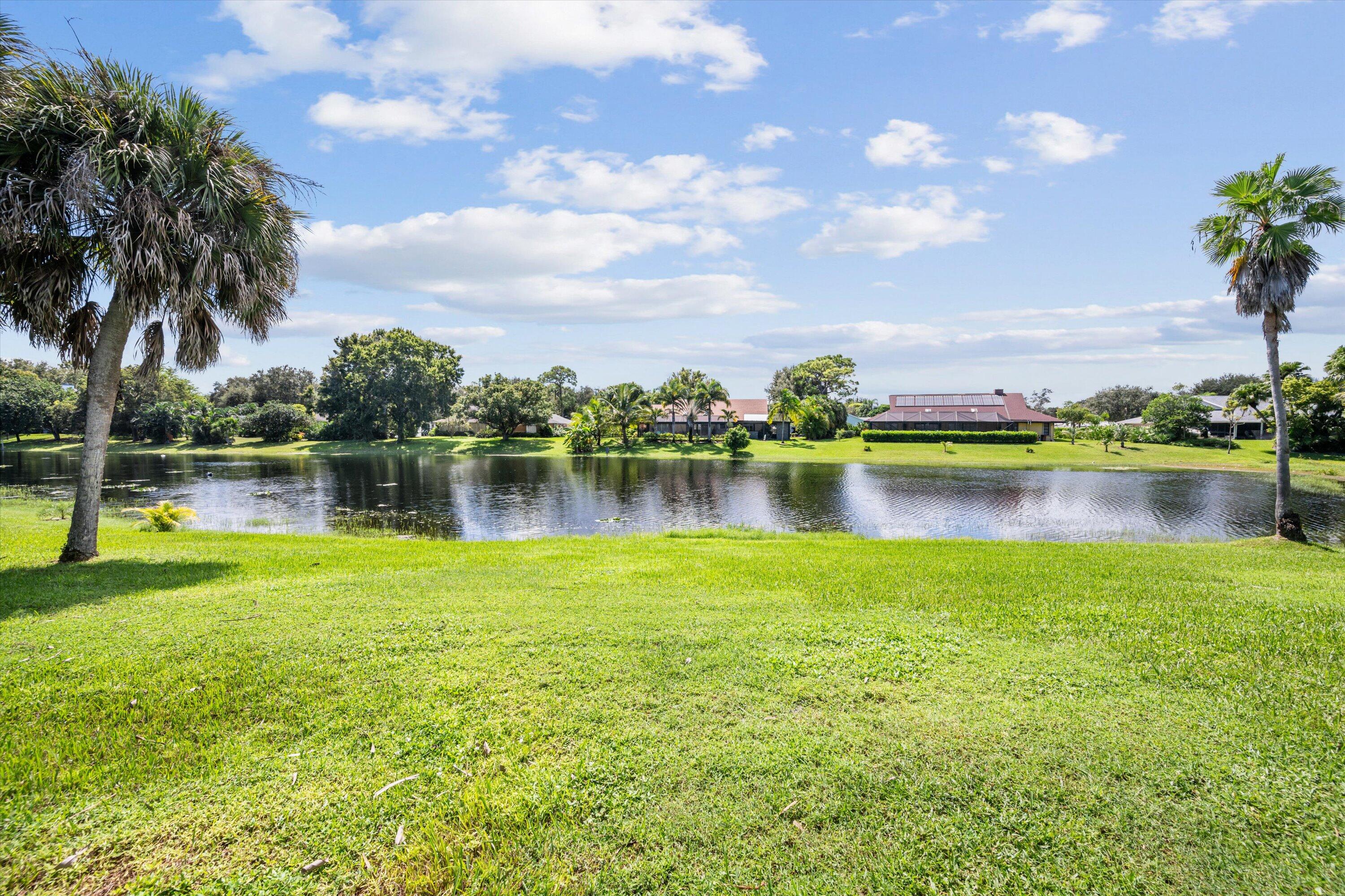 2190 NE Pinecrest Lakes Boulevard