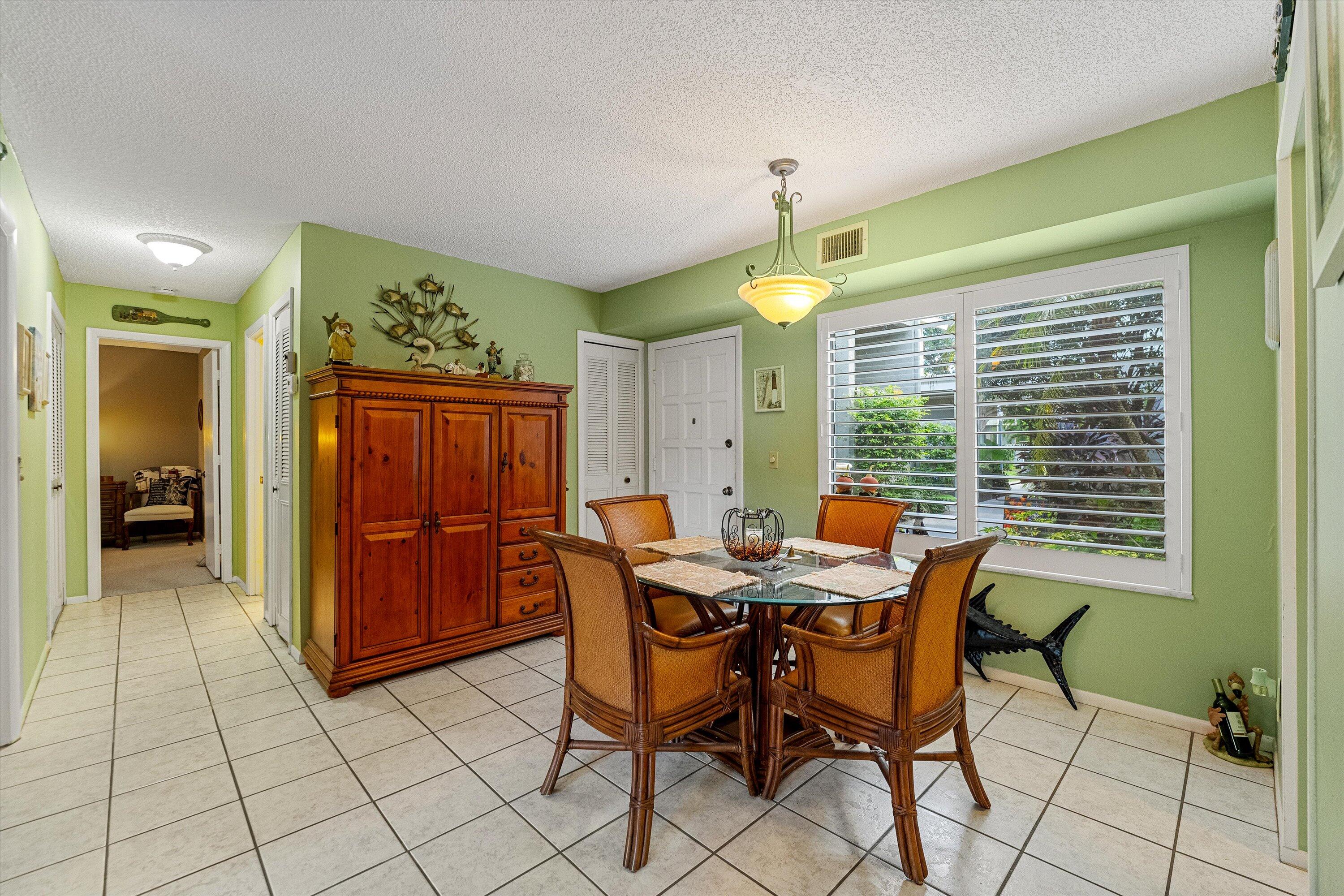 800 NW Fork Road 7-3