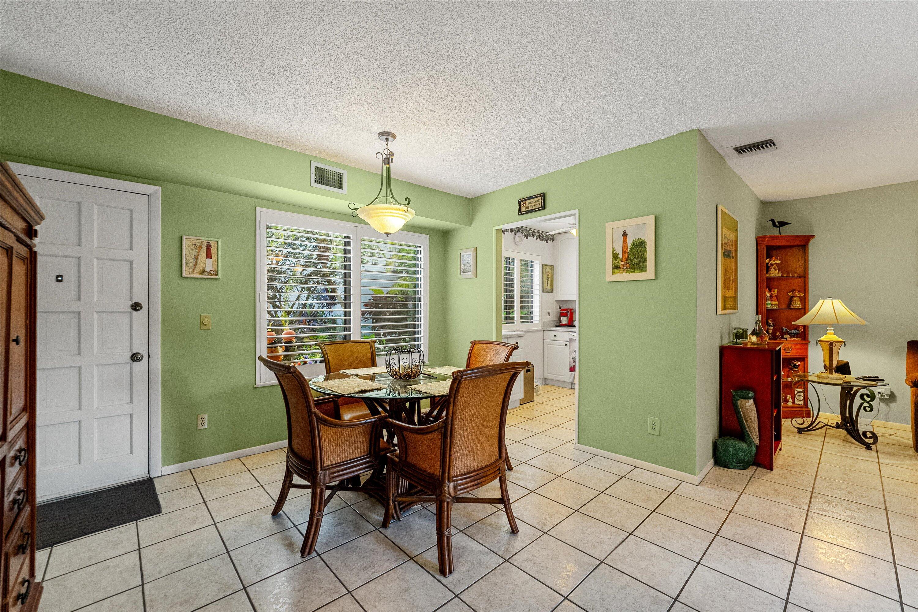 800 NW Fork Road 7-3