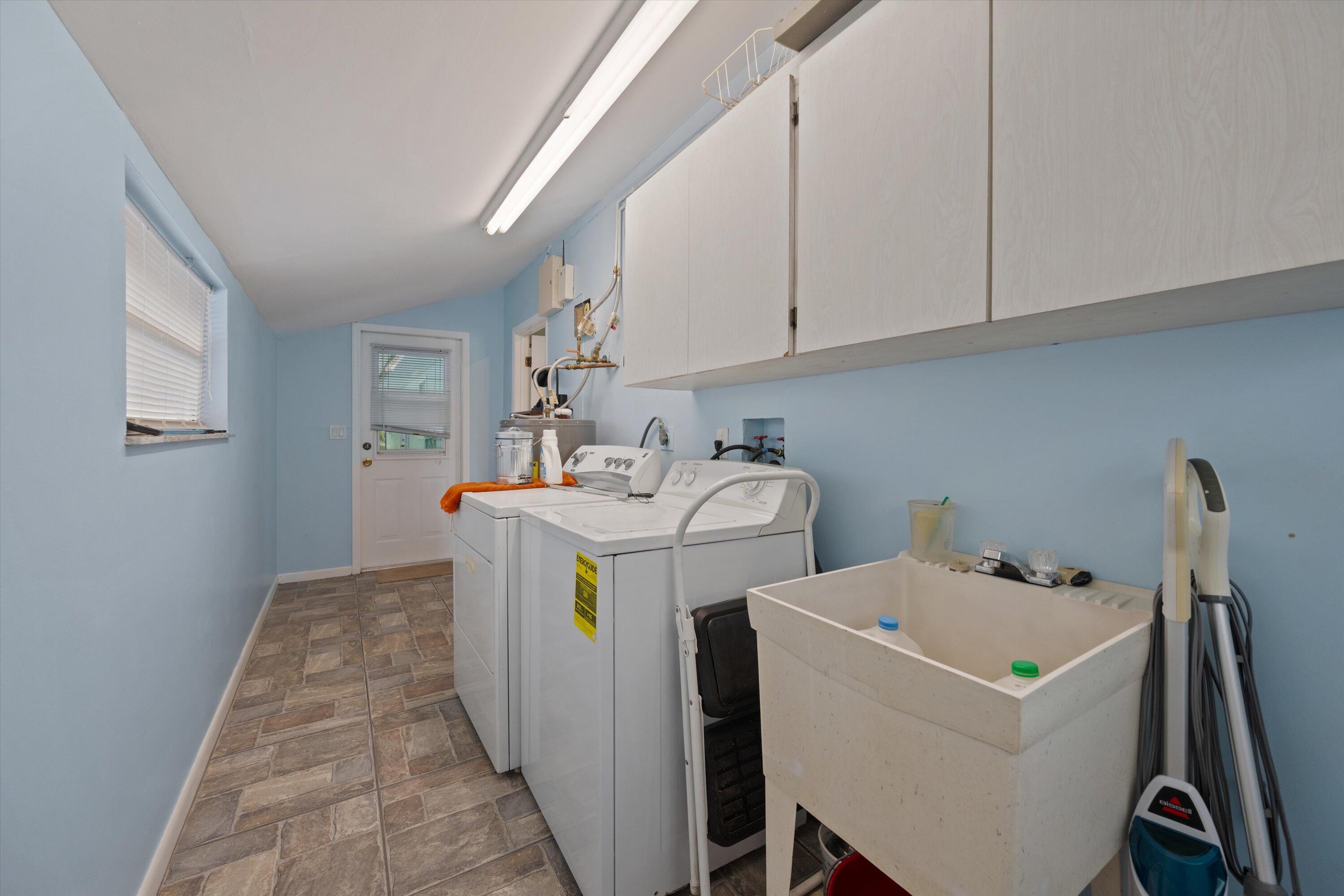 1950 SW Hackman Terrace