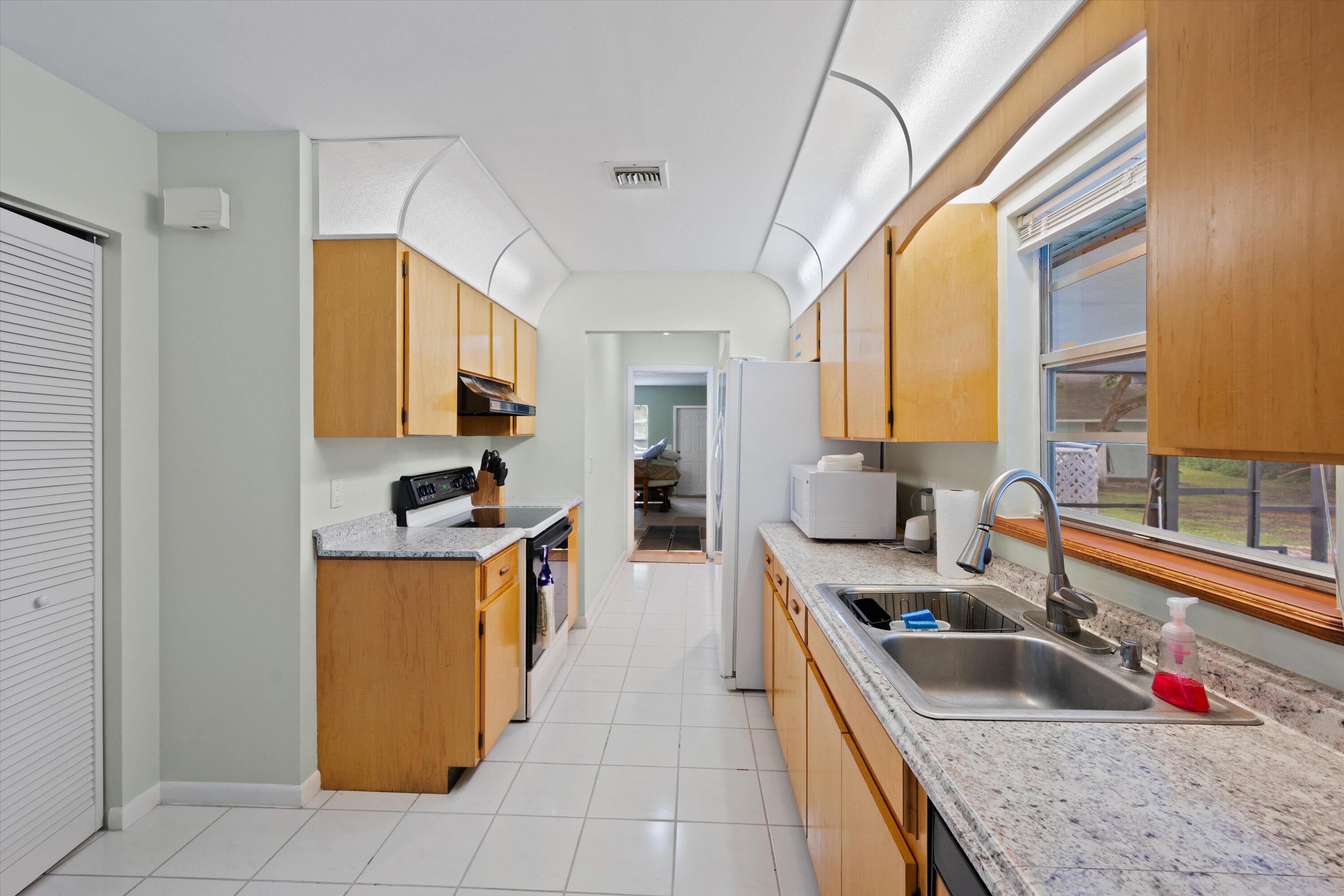 1950 SW Hackman Terrace