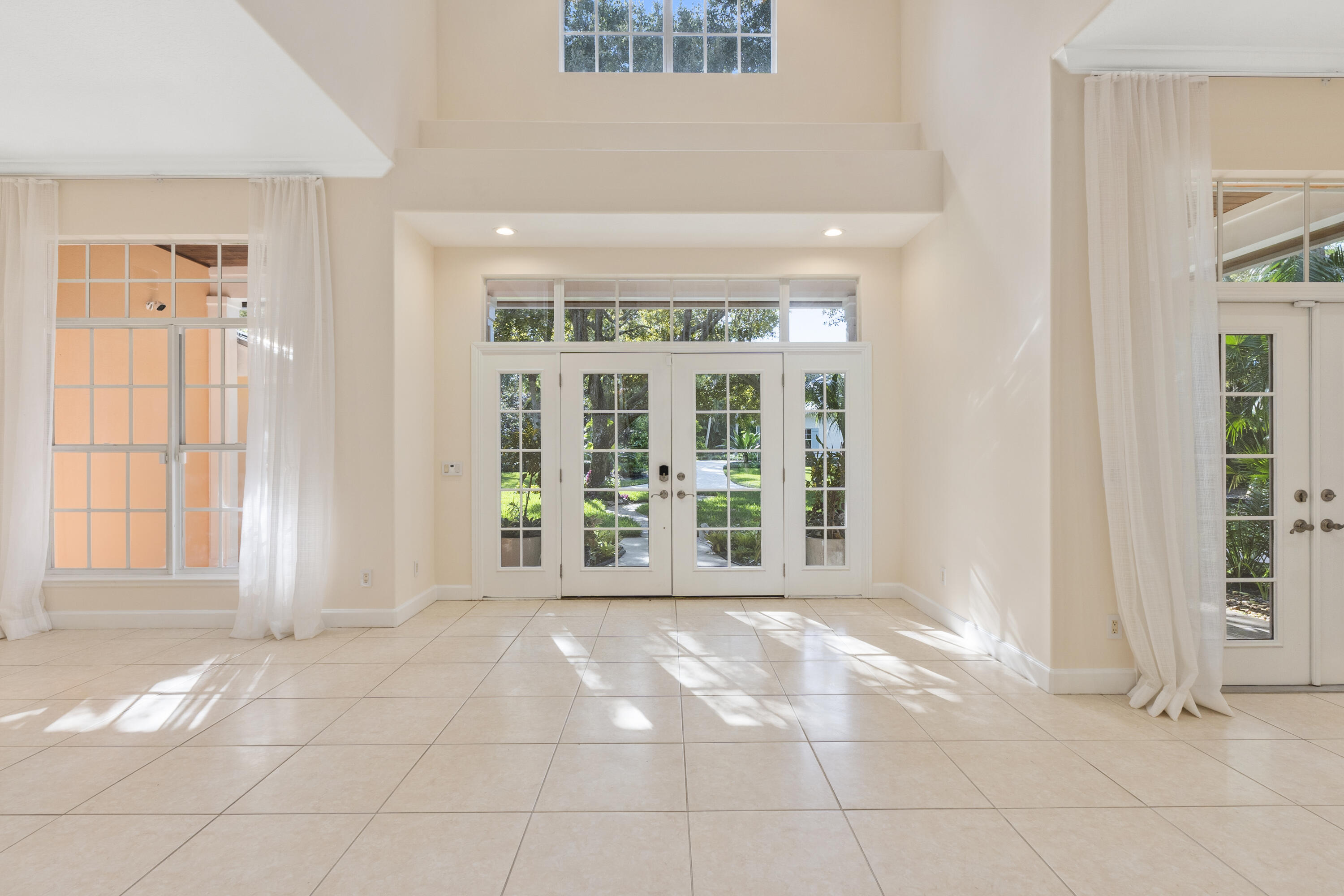 23 Castle Hill Way