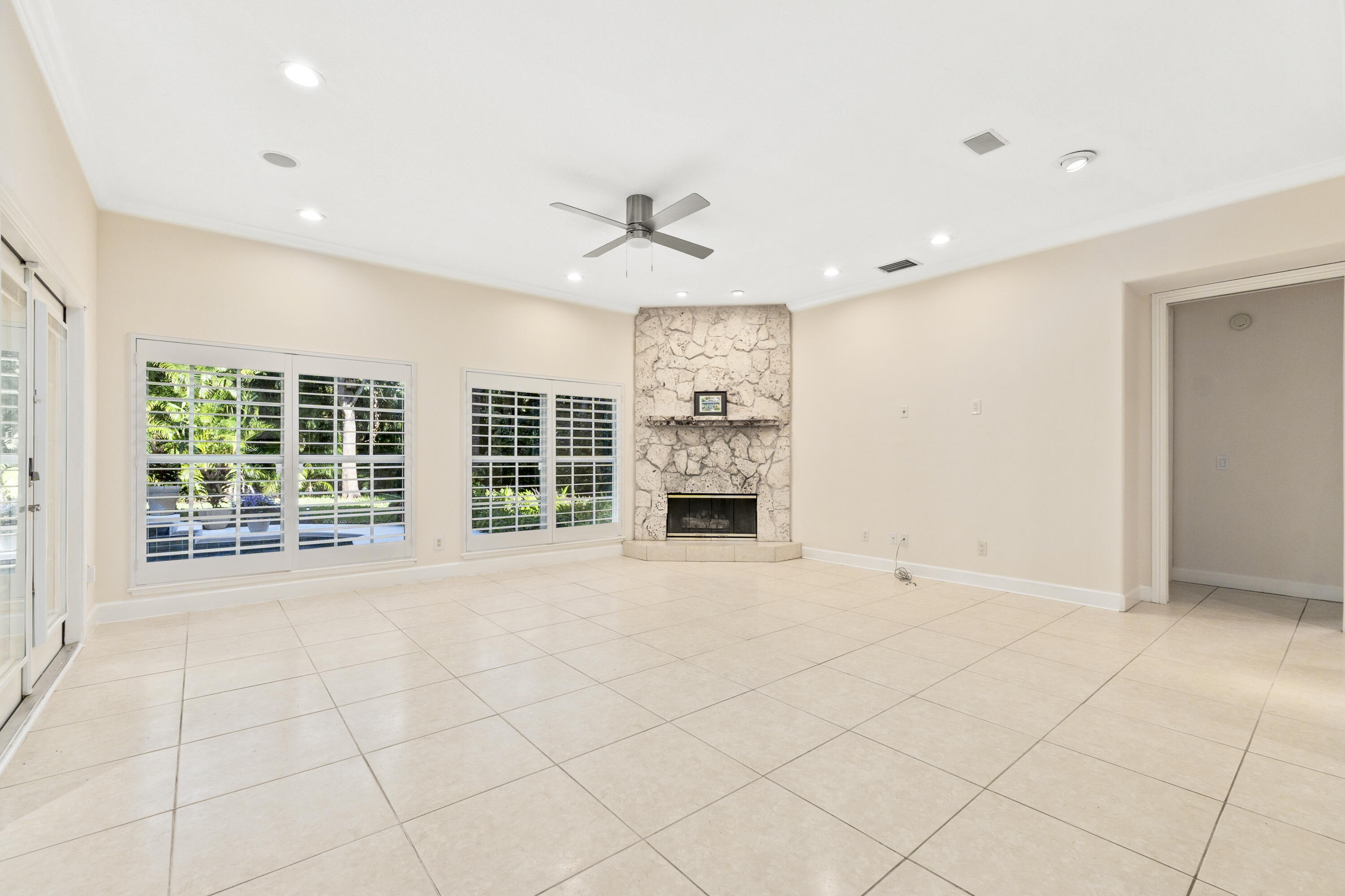 23 Castle Hill Way