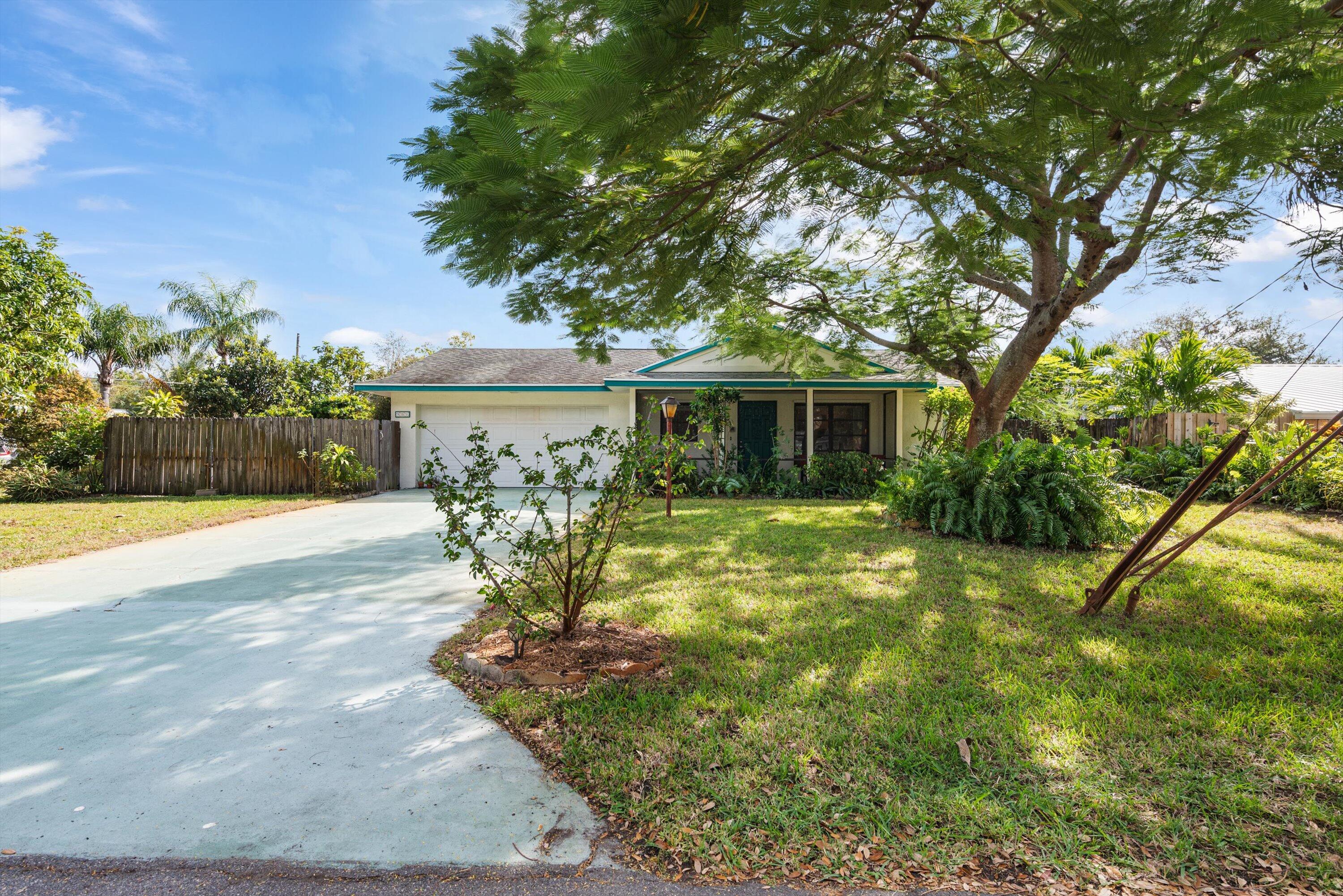 901 NW Terrace Road