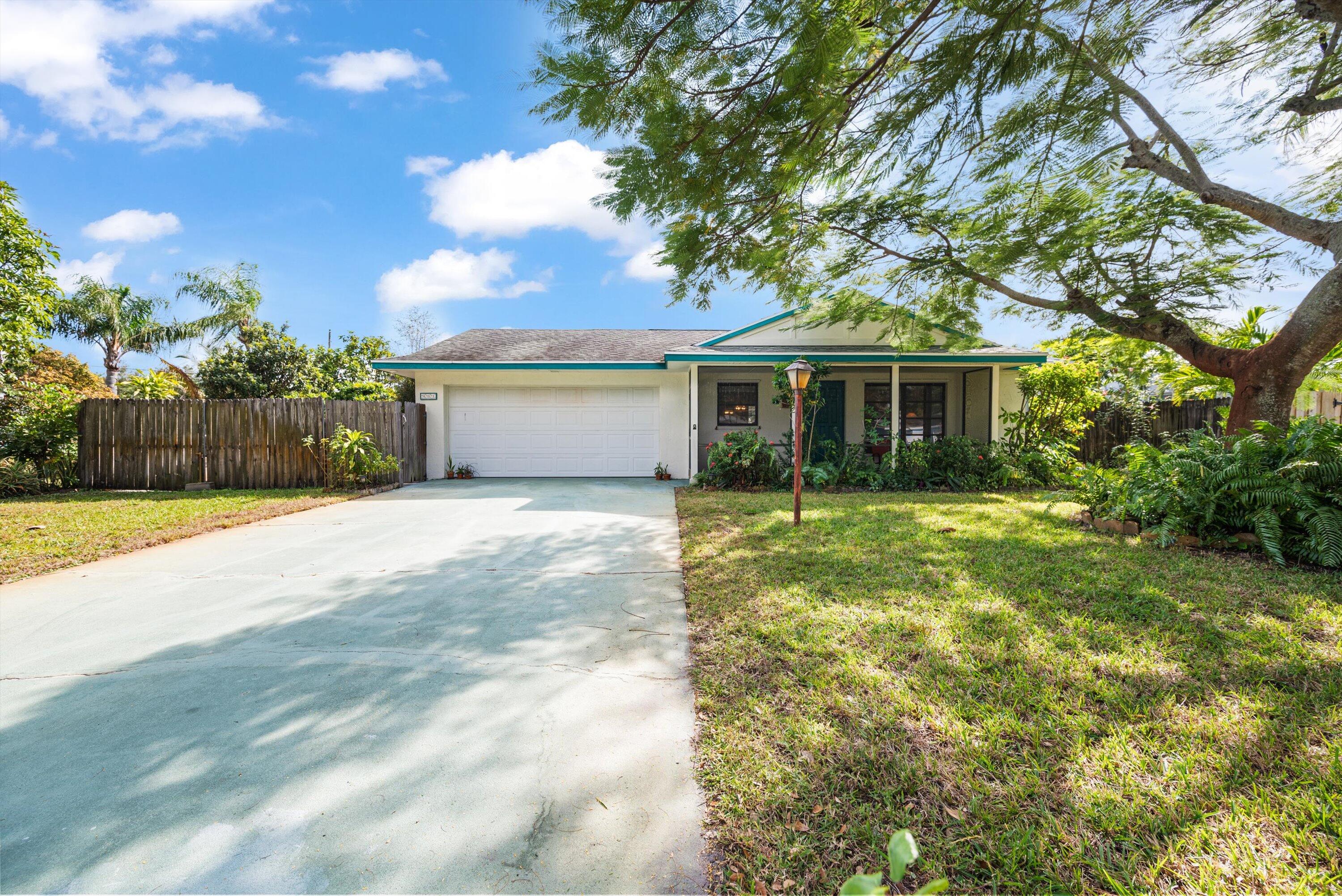 901 NW Terrace Road