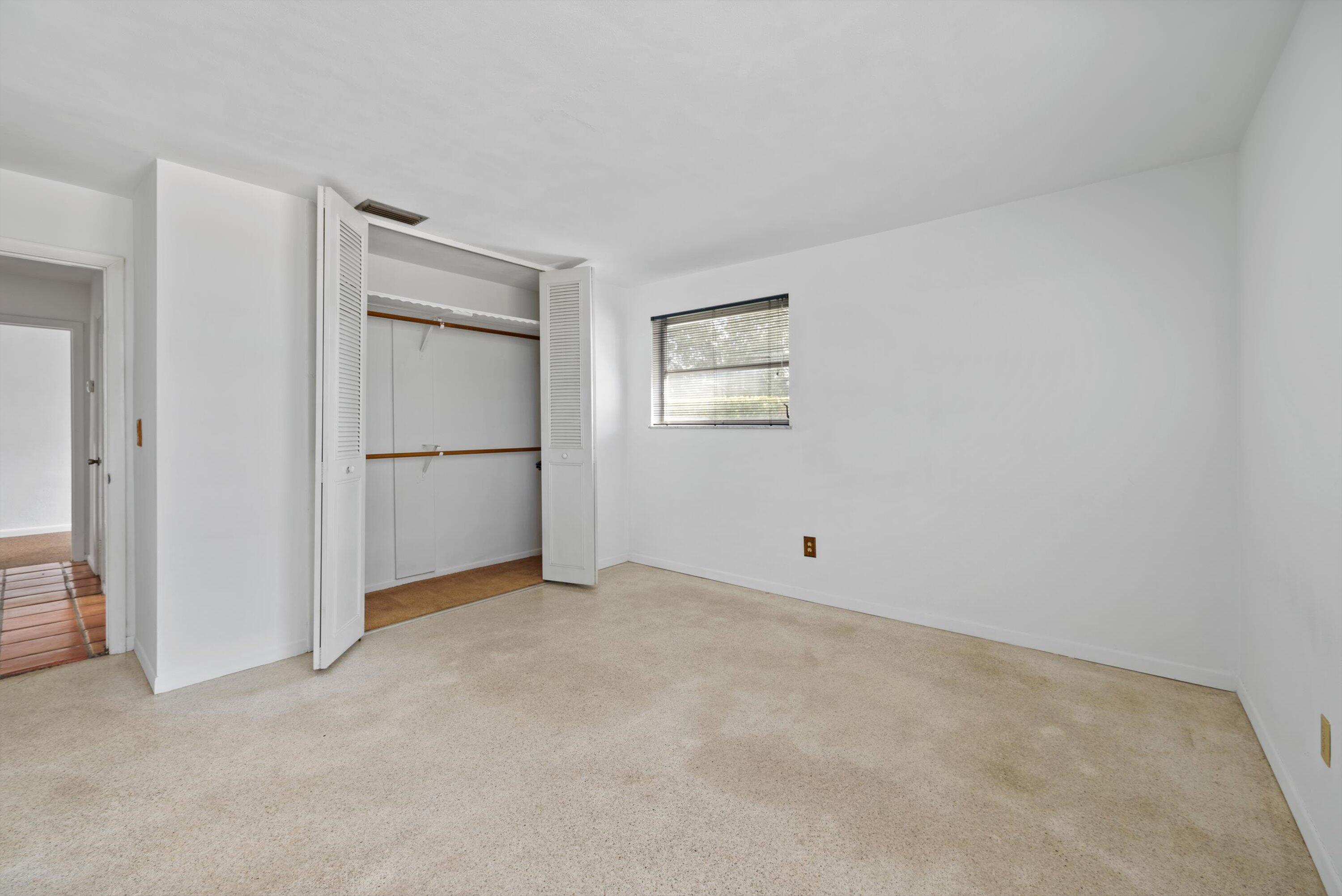 421 SE Edgewood Drive