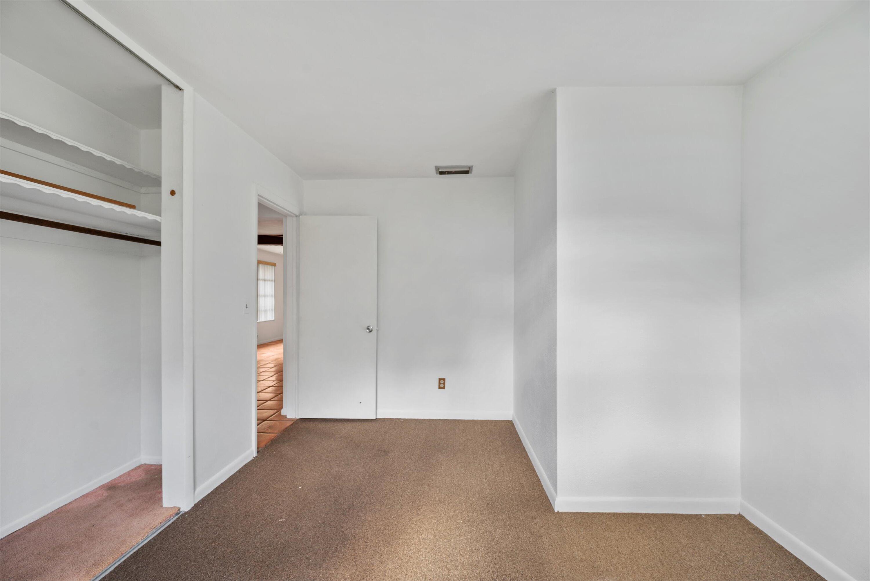 421 SE Edgewood Drive