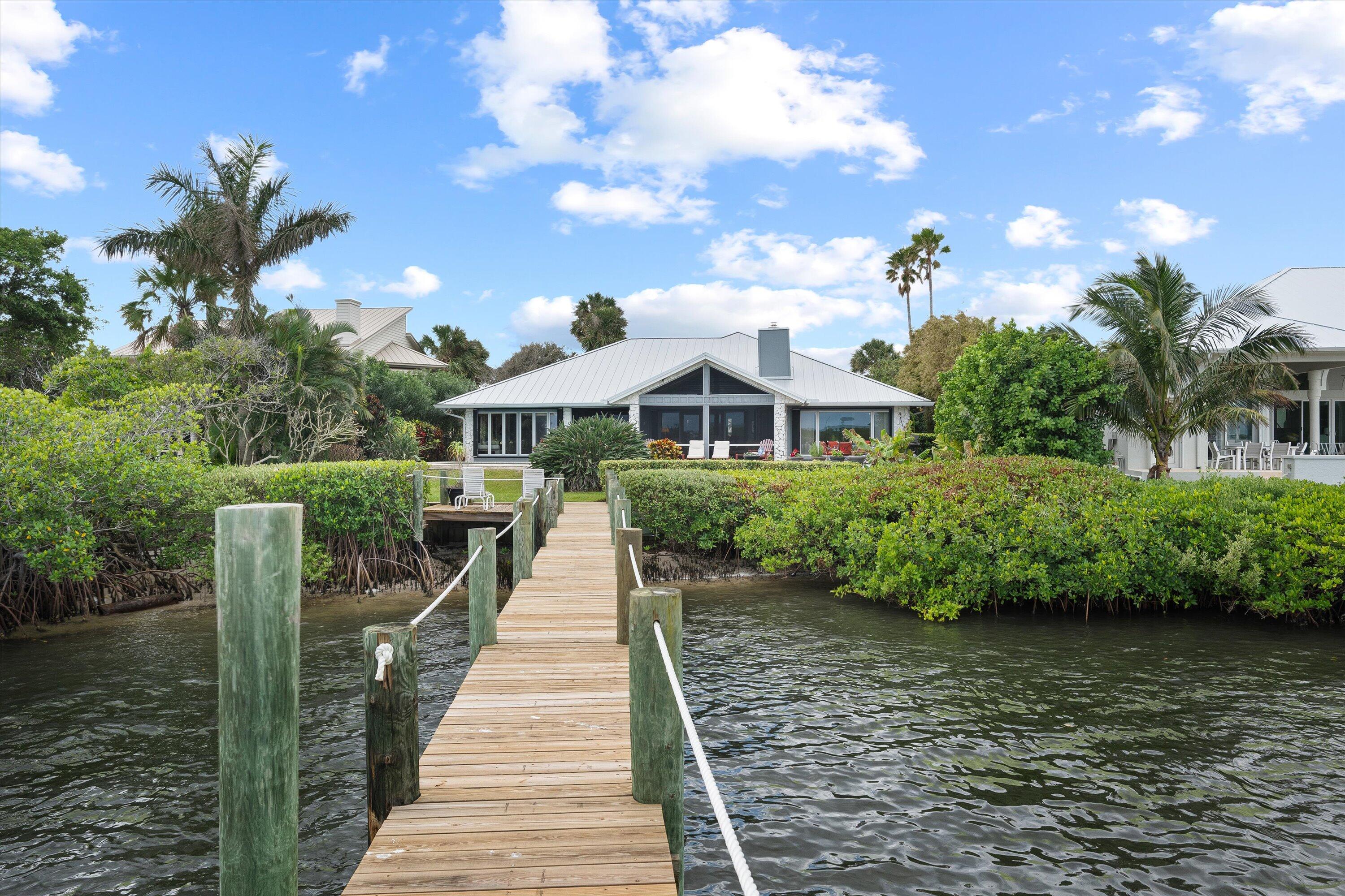3990 NE Joes Point Road