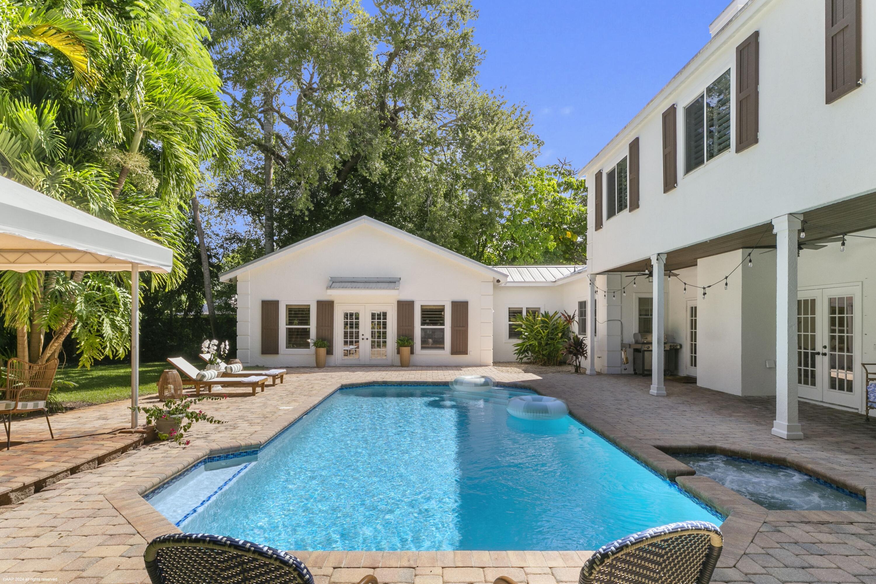 16 Ridgeview Road N