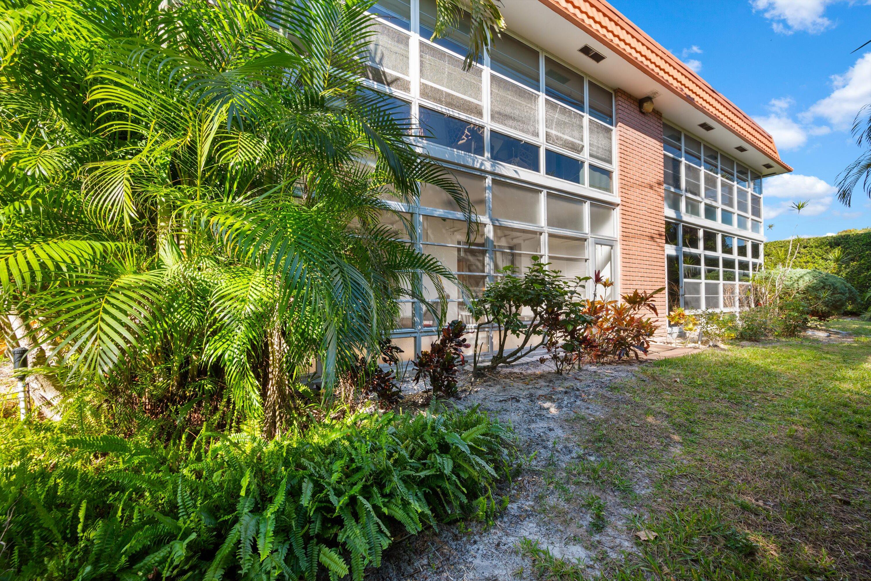 2600 SE Ocean Boulevard Kk6