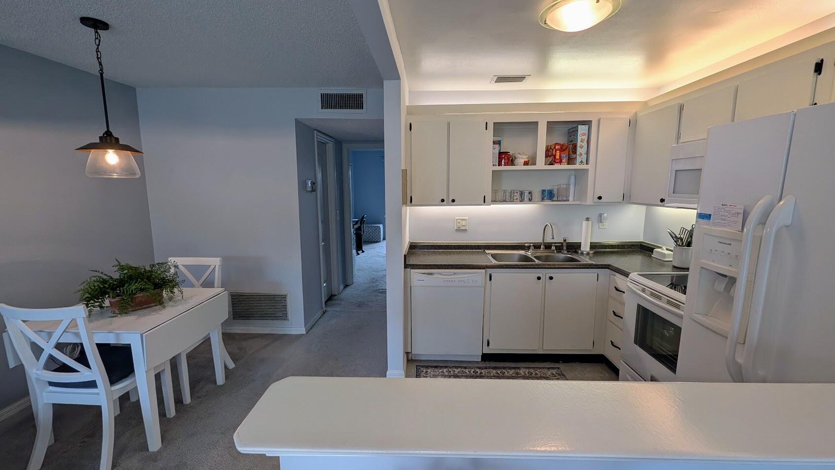 2600 SE Ocean Boulevard U4
