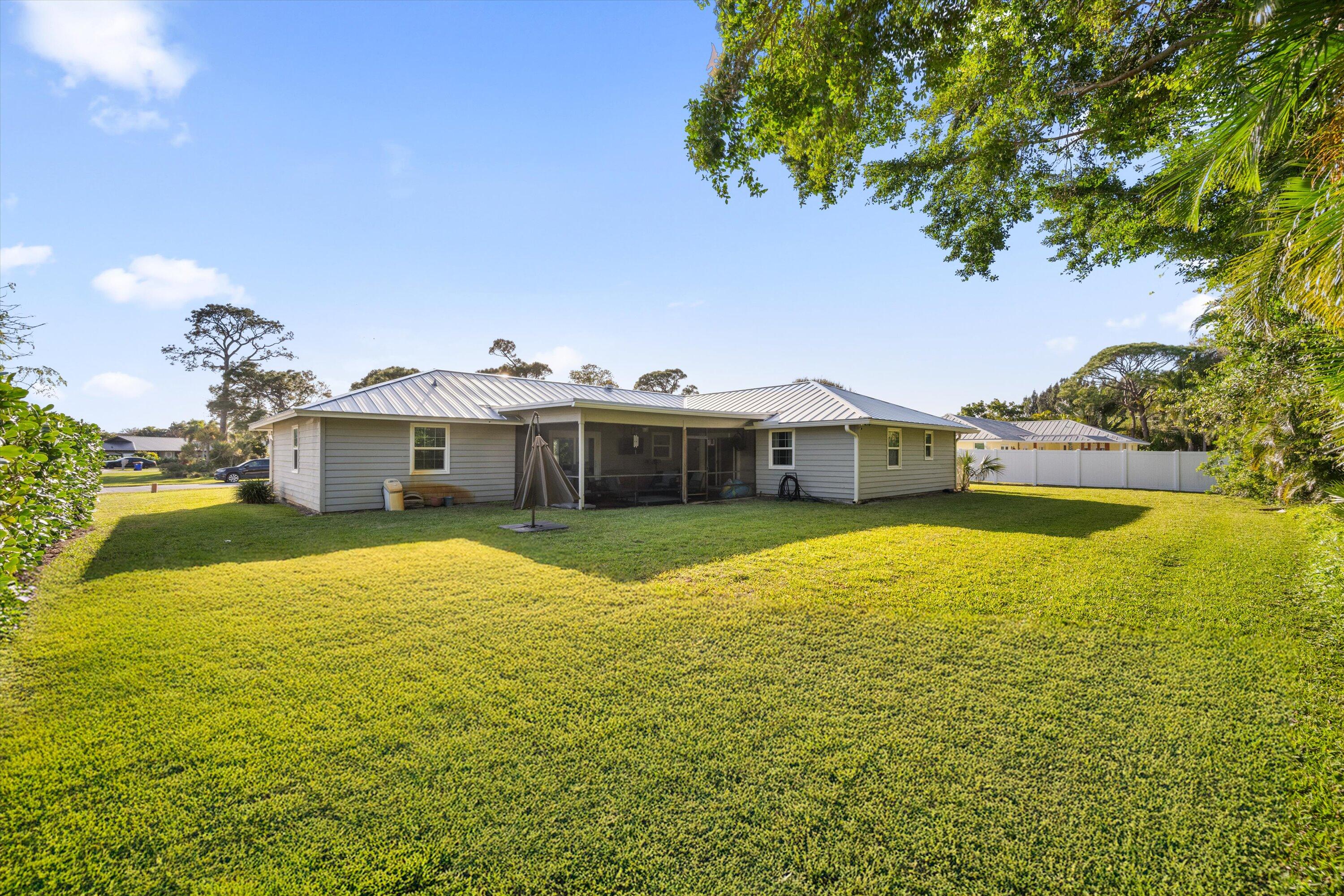 3561 SE Micanopy Terrace