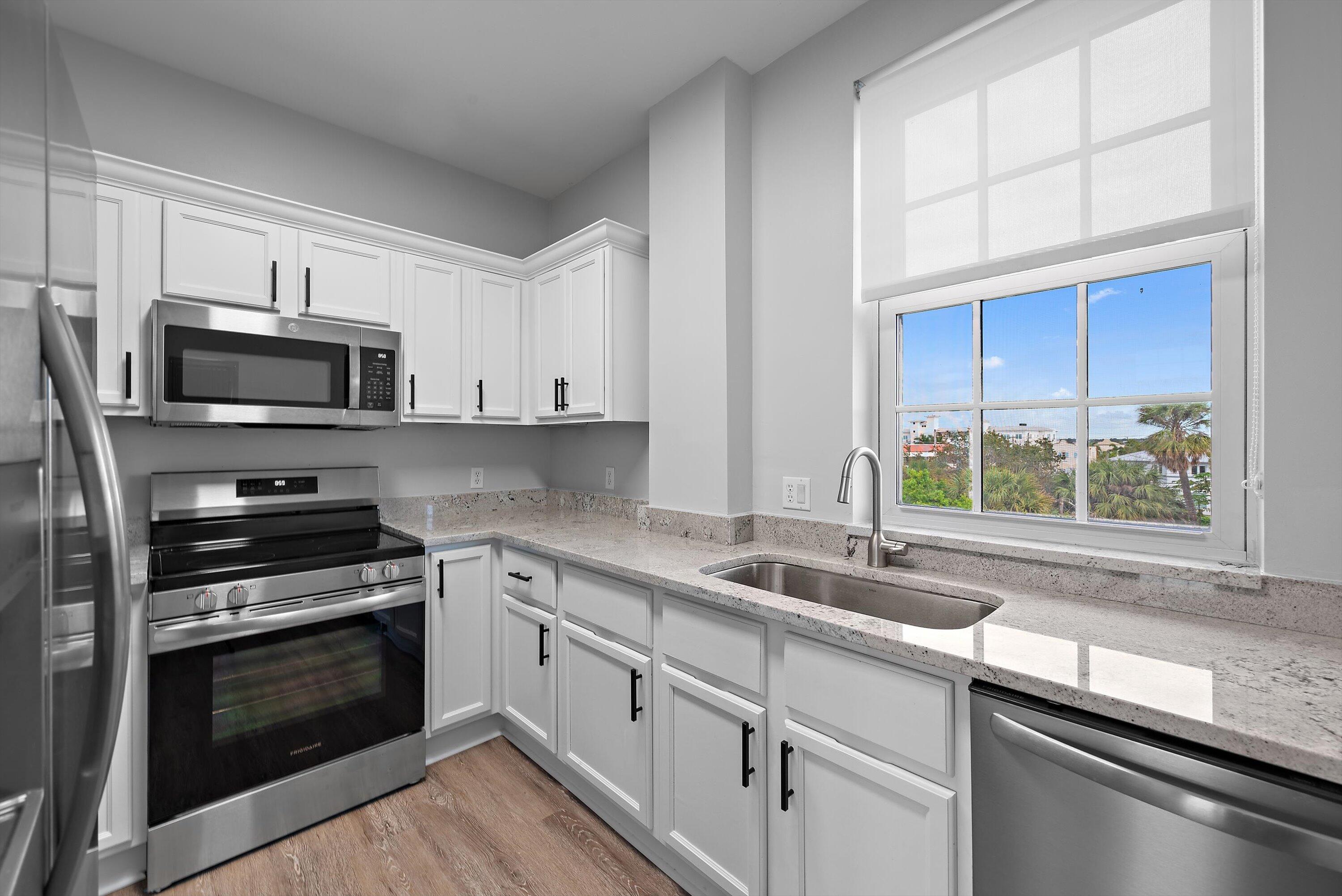 101 SE Ocean Boulevard 305