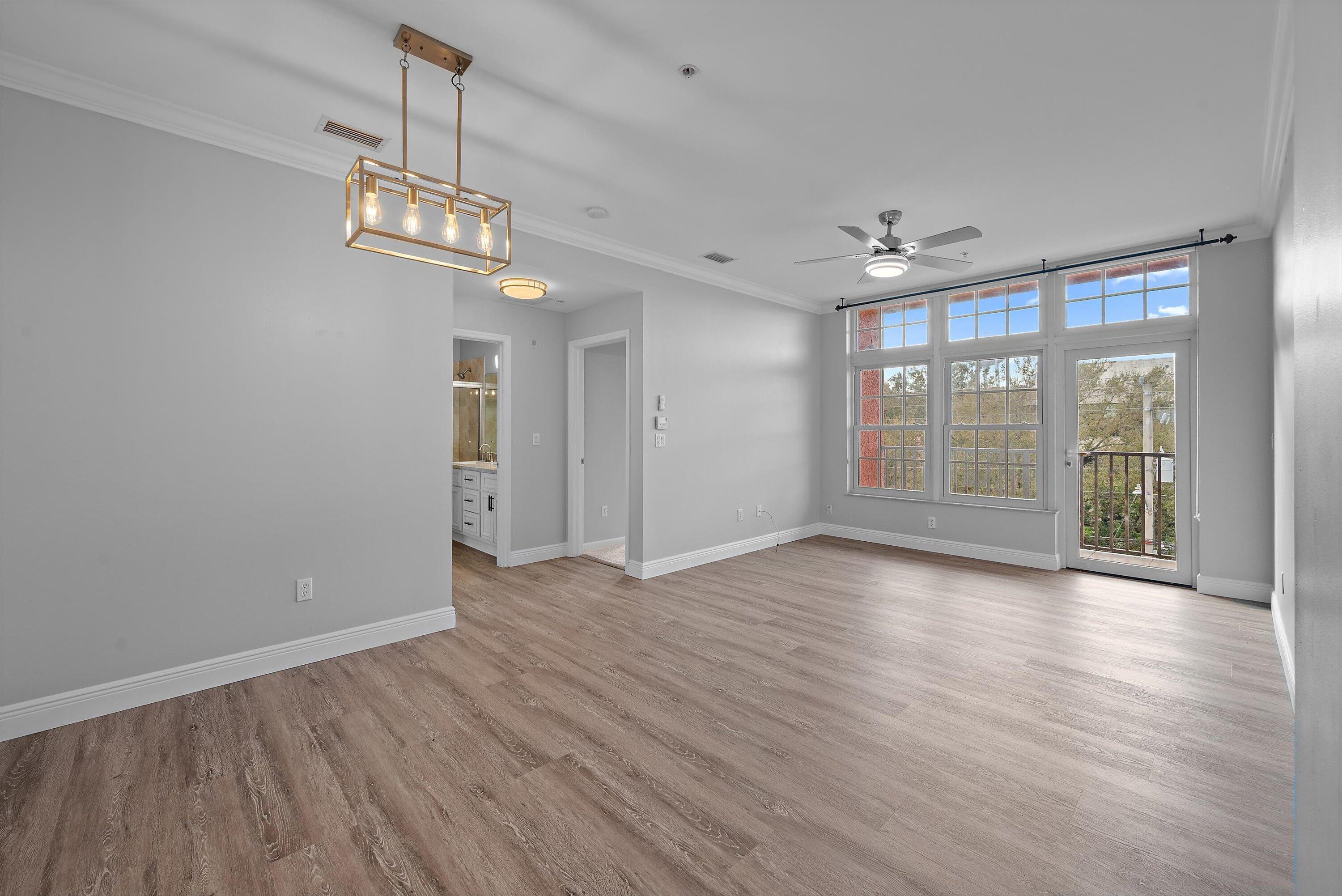 101 SE Ocean Boulevard 305