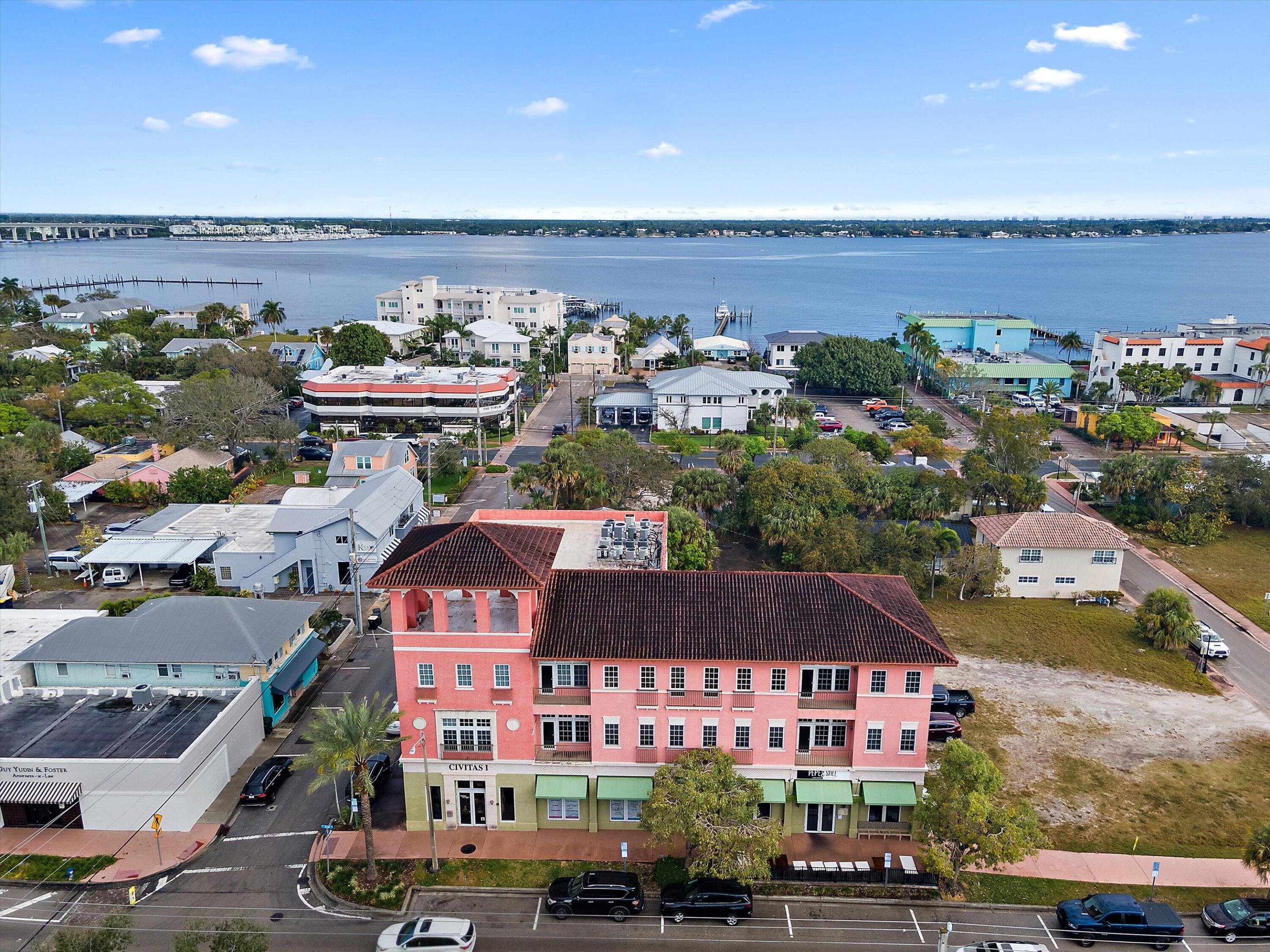 101 SE Ocean Boulevard 305