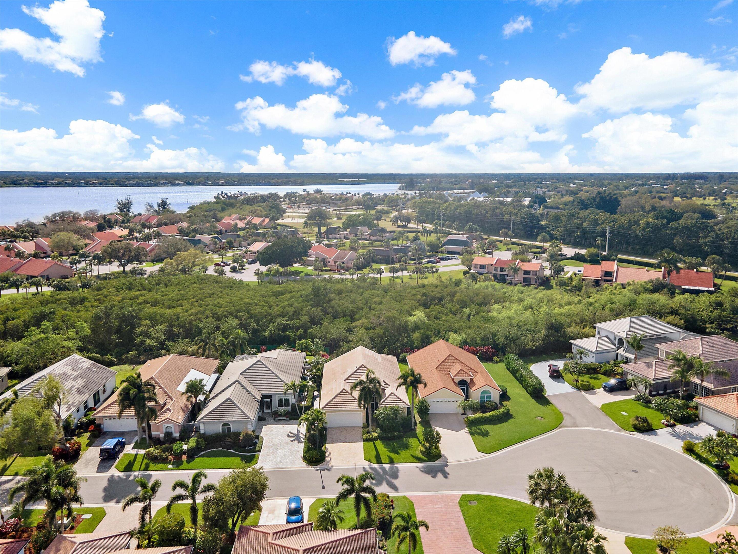 3190 SE Carrick Green Court, Port St. Lucie