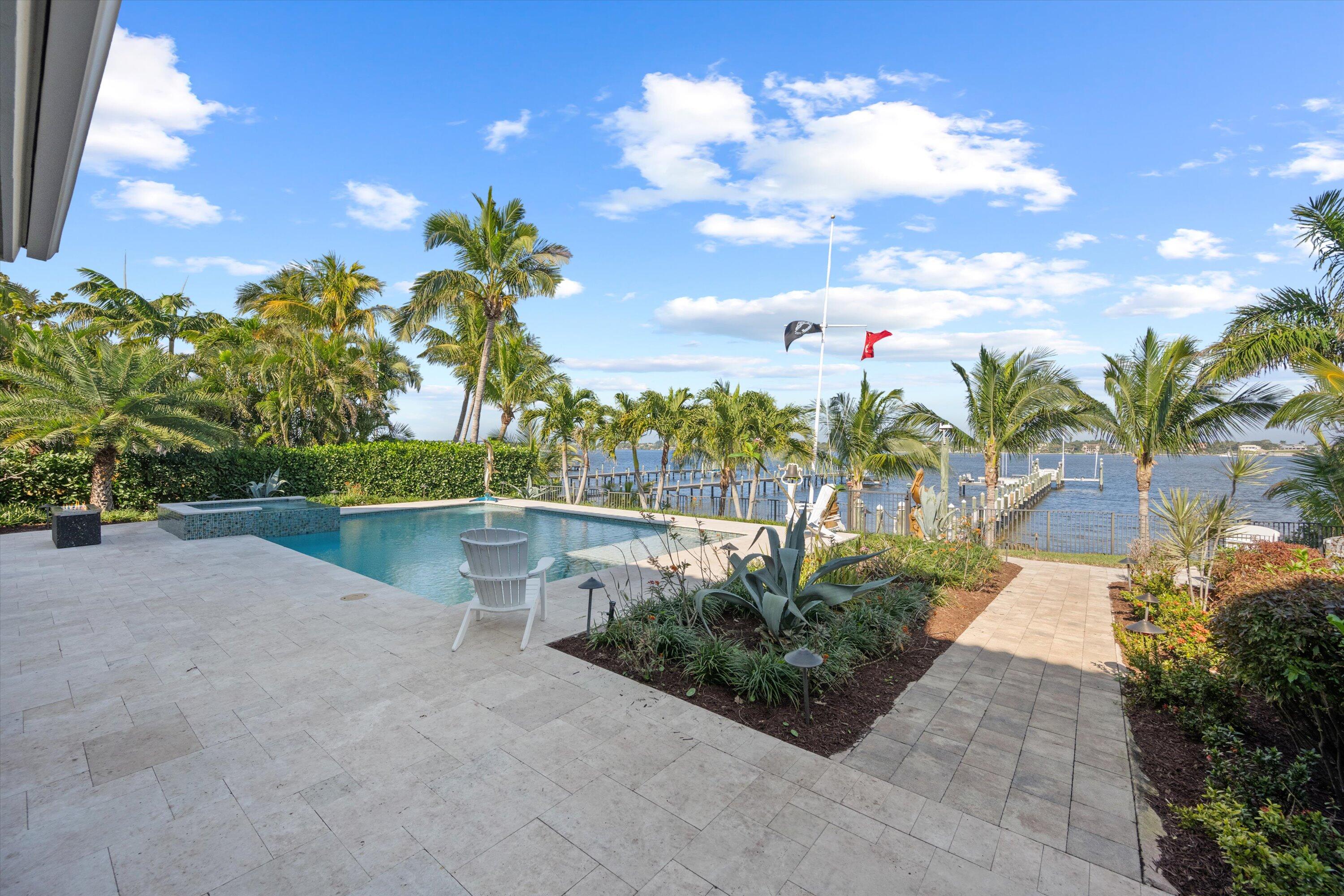 1625 SE Saint Lucie Boulevard