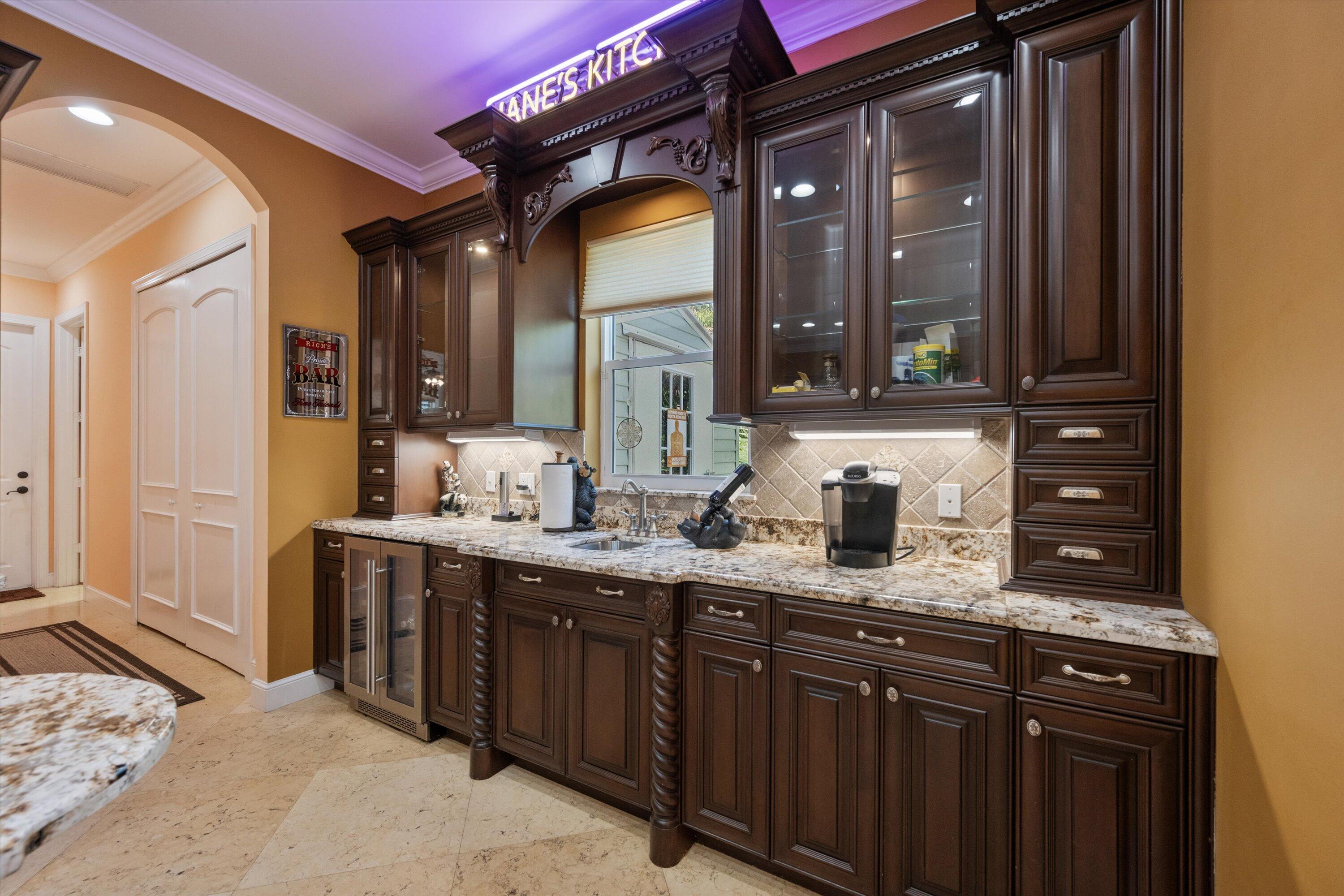 1625 SE Saint Lucie Boulevard