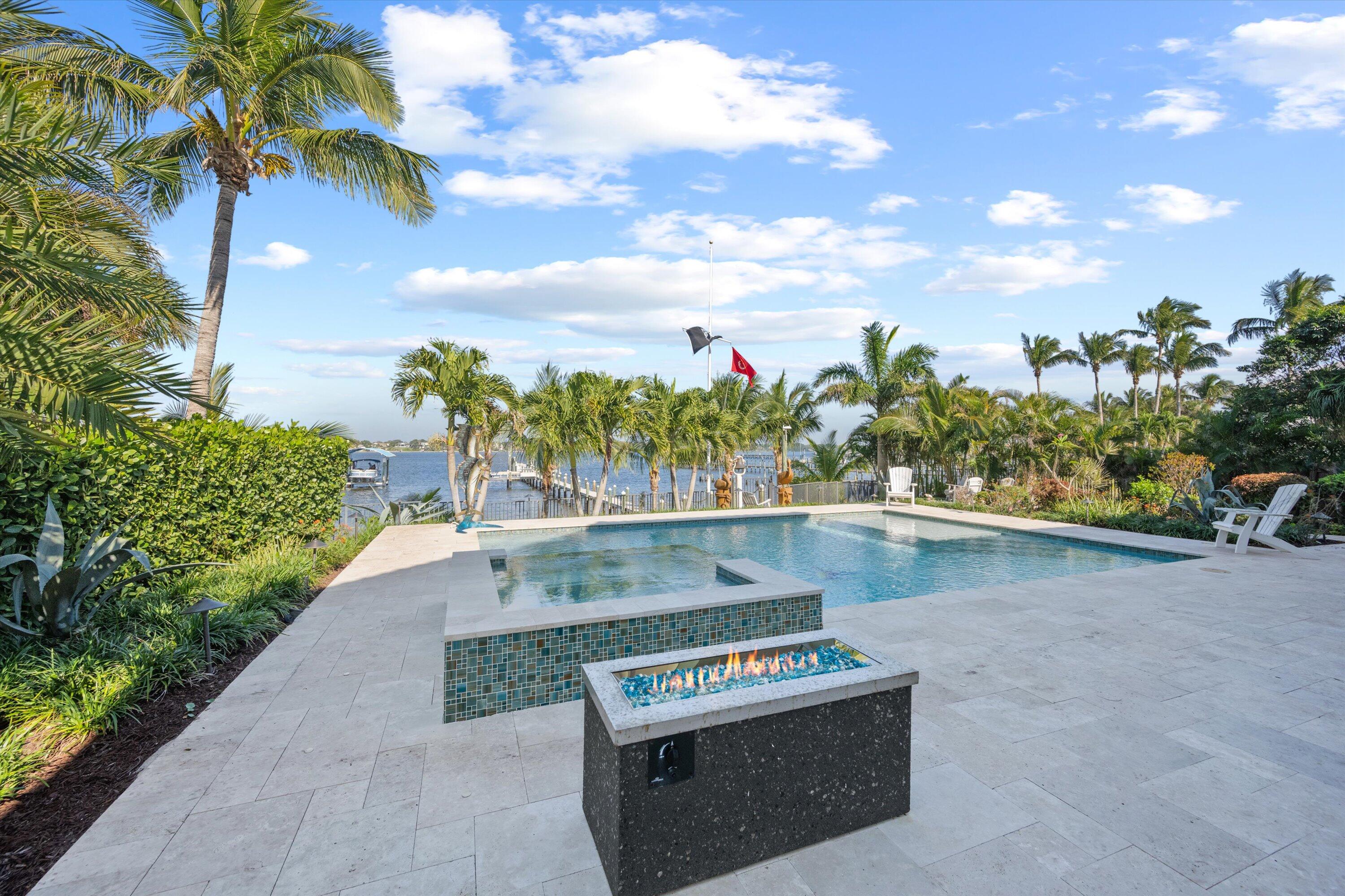 1625 SE Saint Lucie Boulevard
