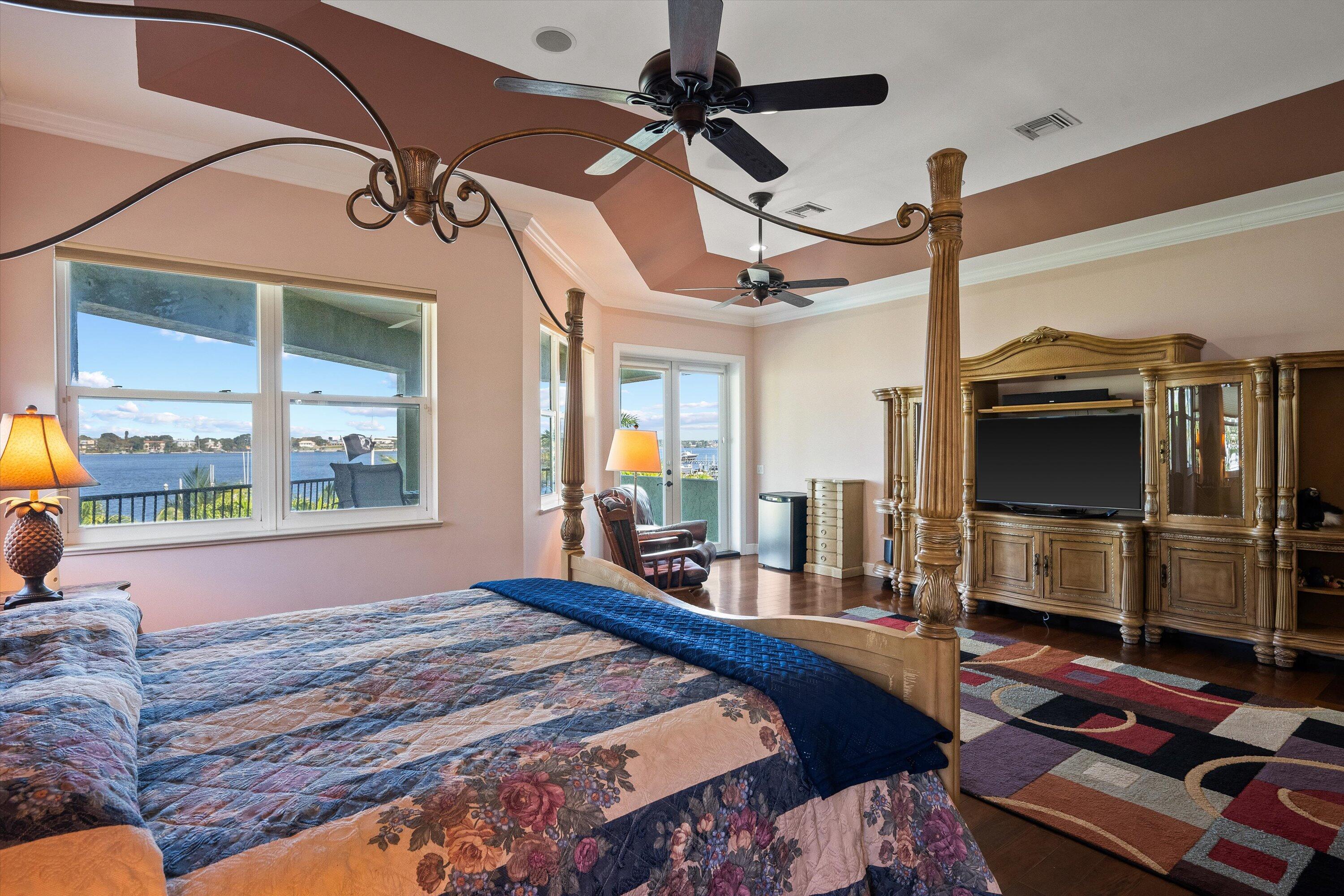 1625 SE Saint Lucie Boulevard