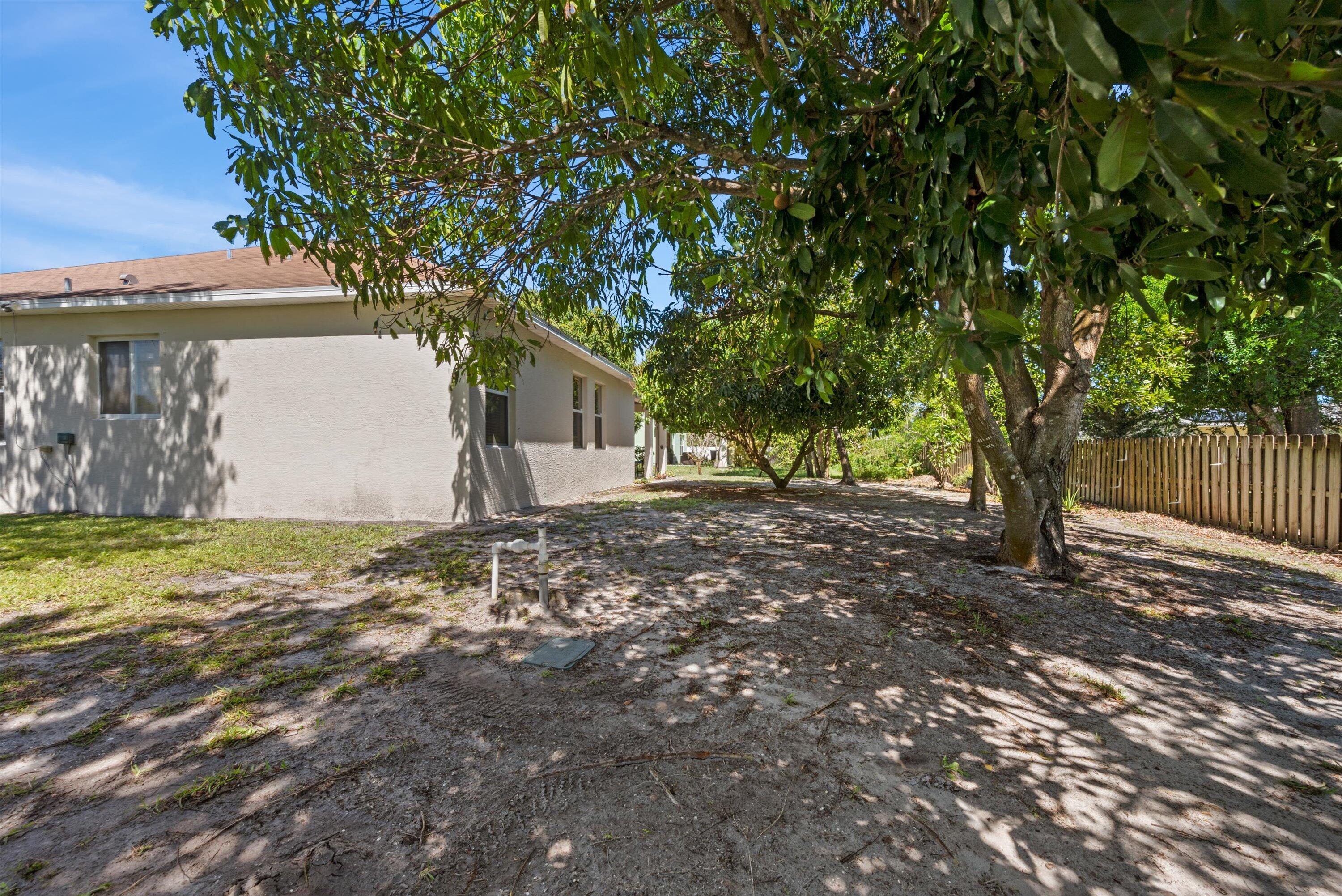 3591 SW Dellamano Street, Port St. Lucie