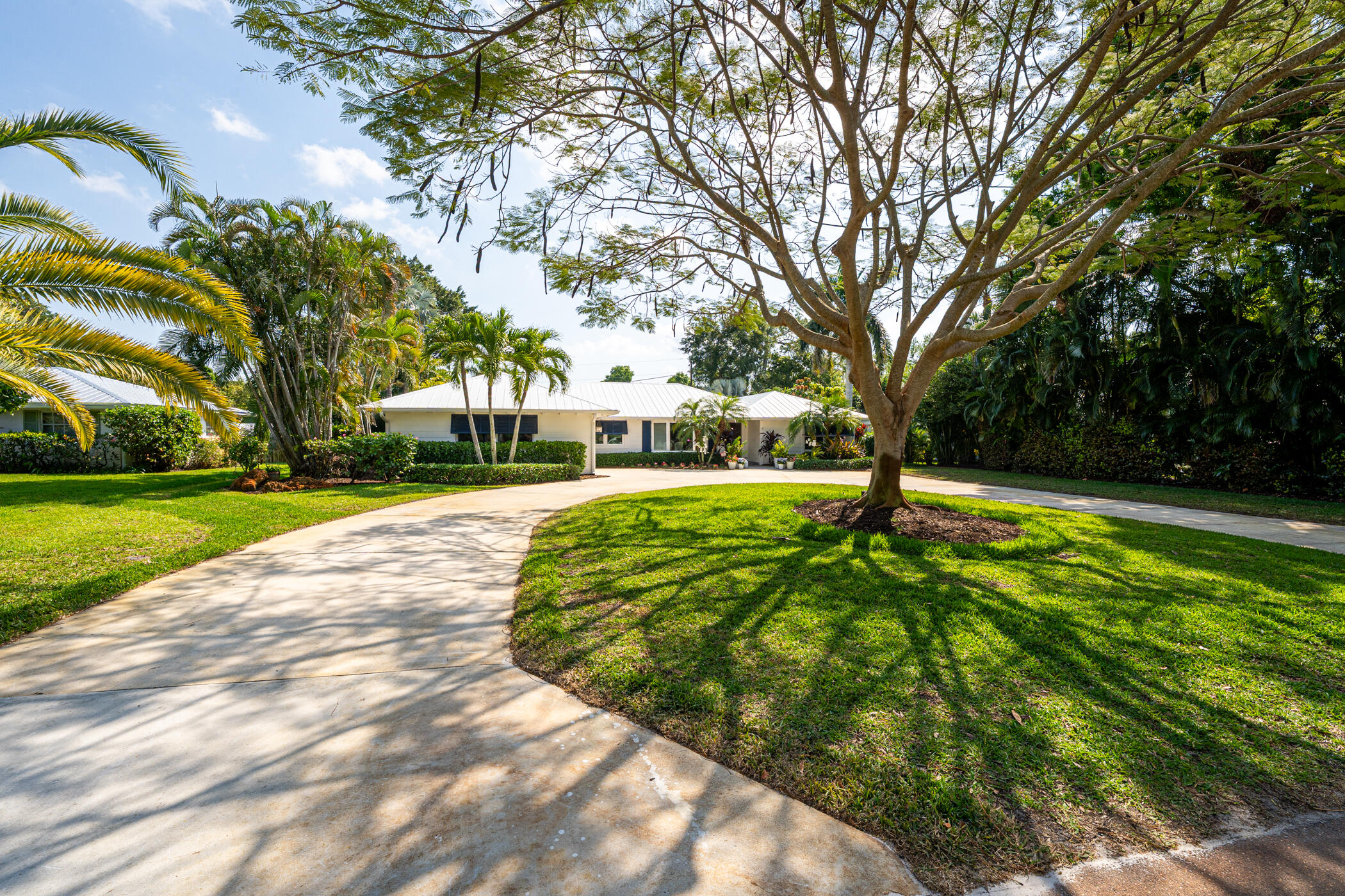 783 NW Forrest Drive