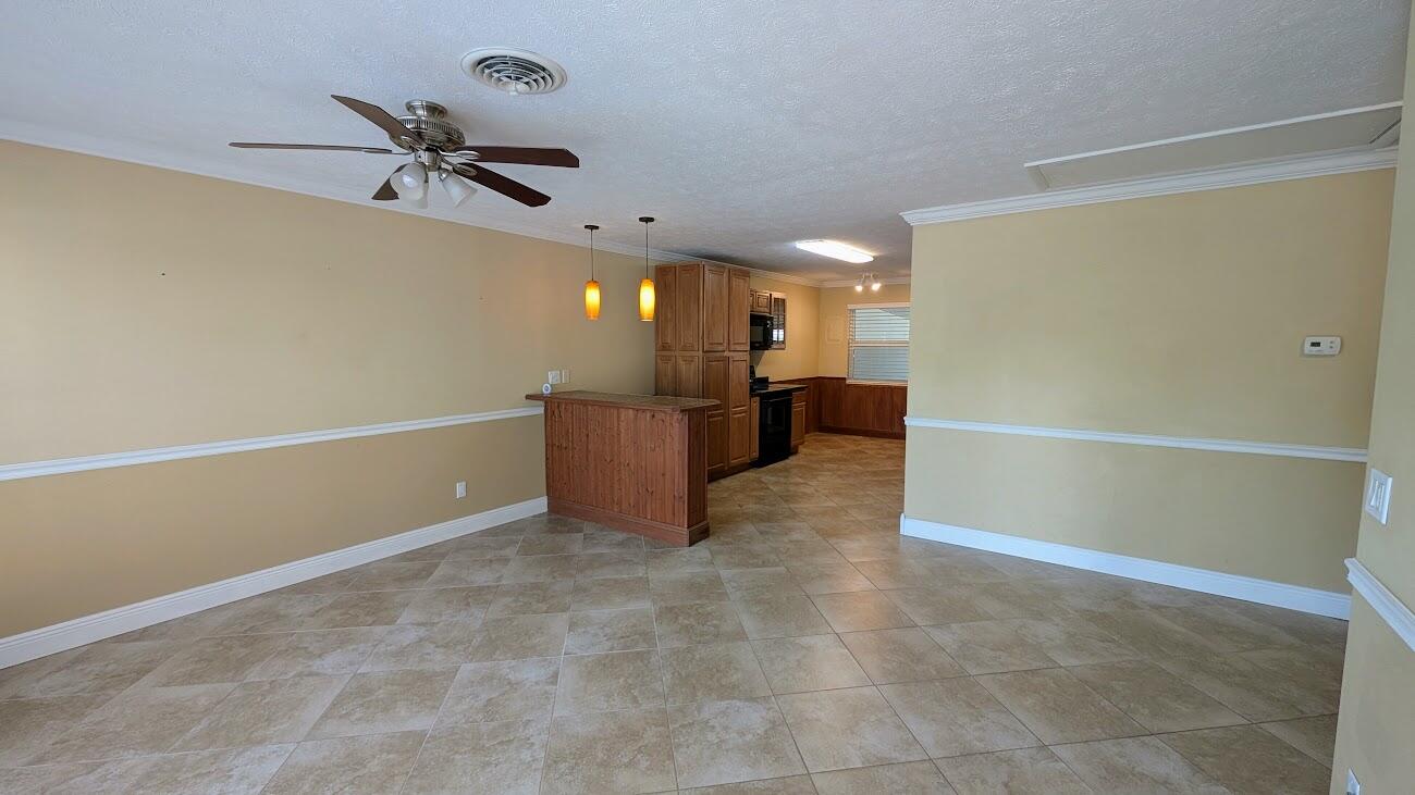 830 NW 10th Terrace