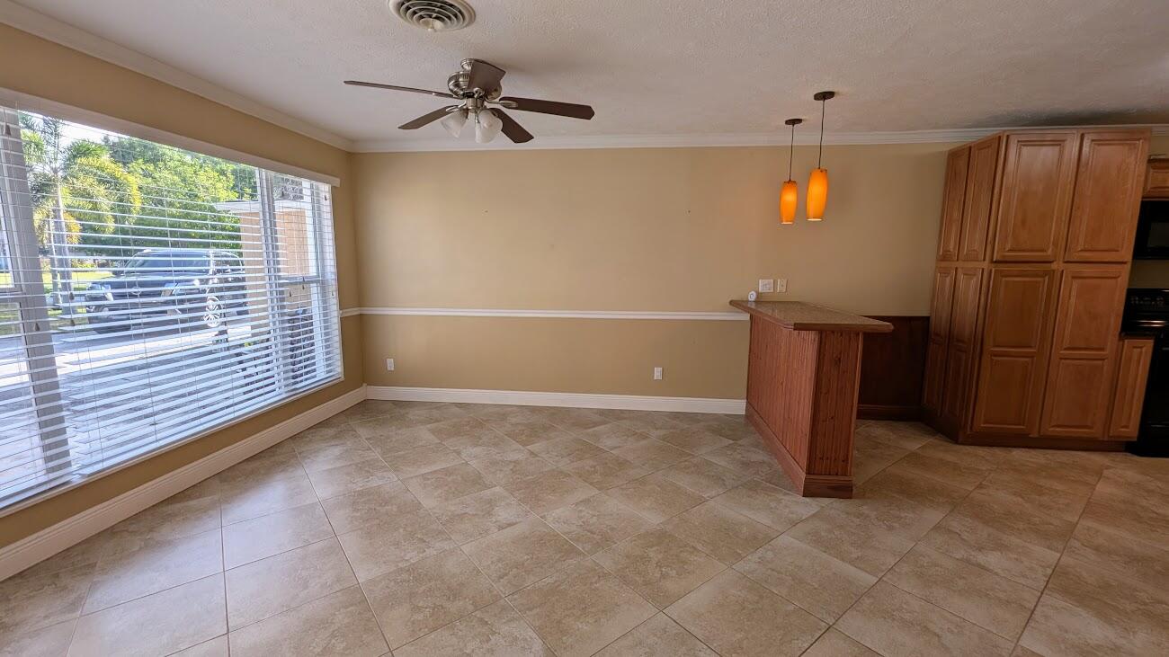 830 NW 10th Terrace
