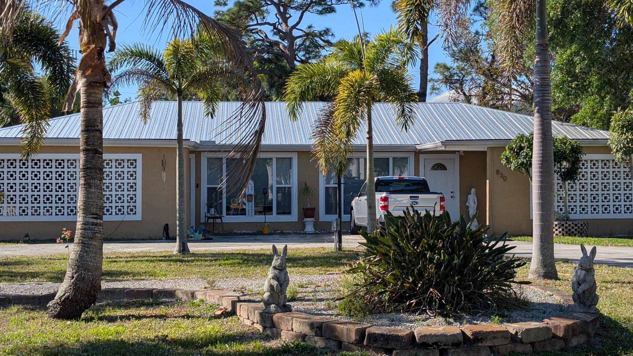 830 NW 10th Terrace