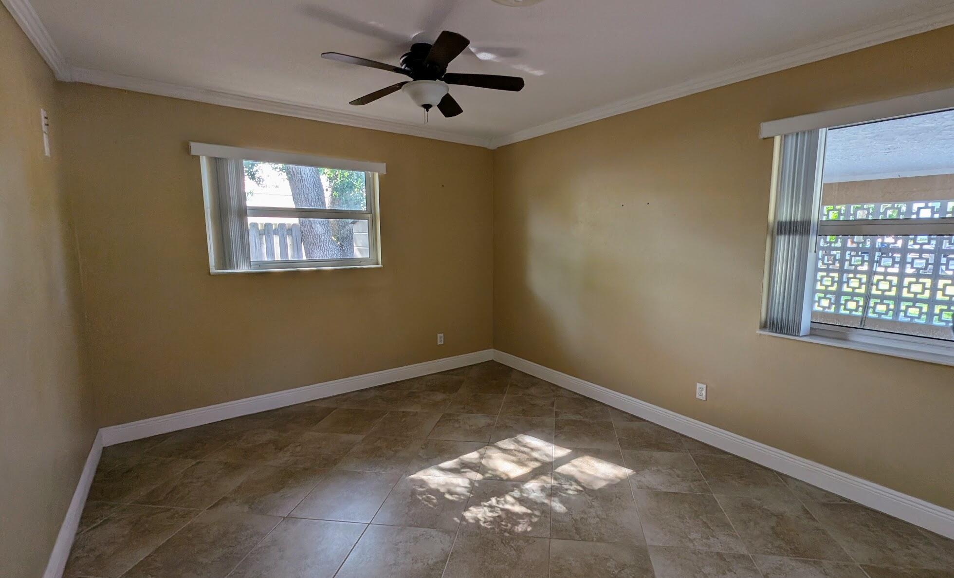 830 NW 10th Terrace