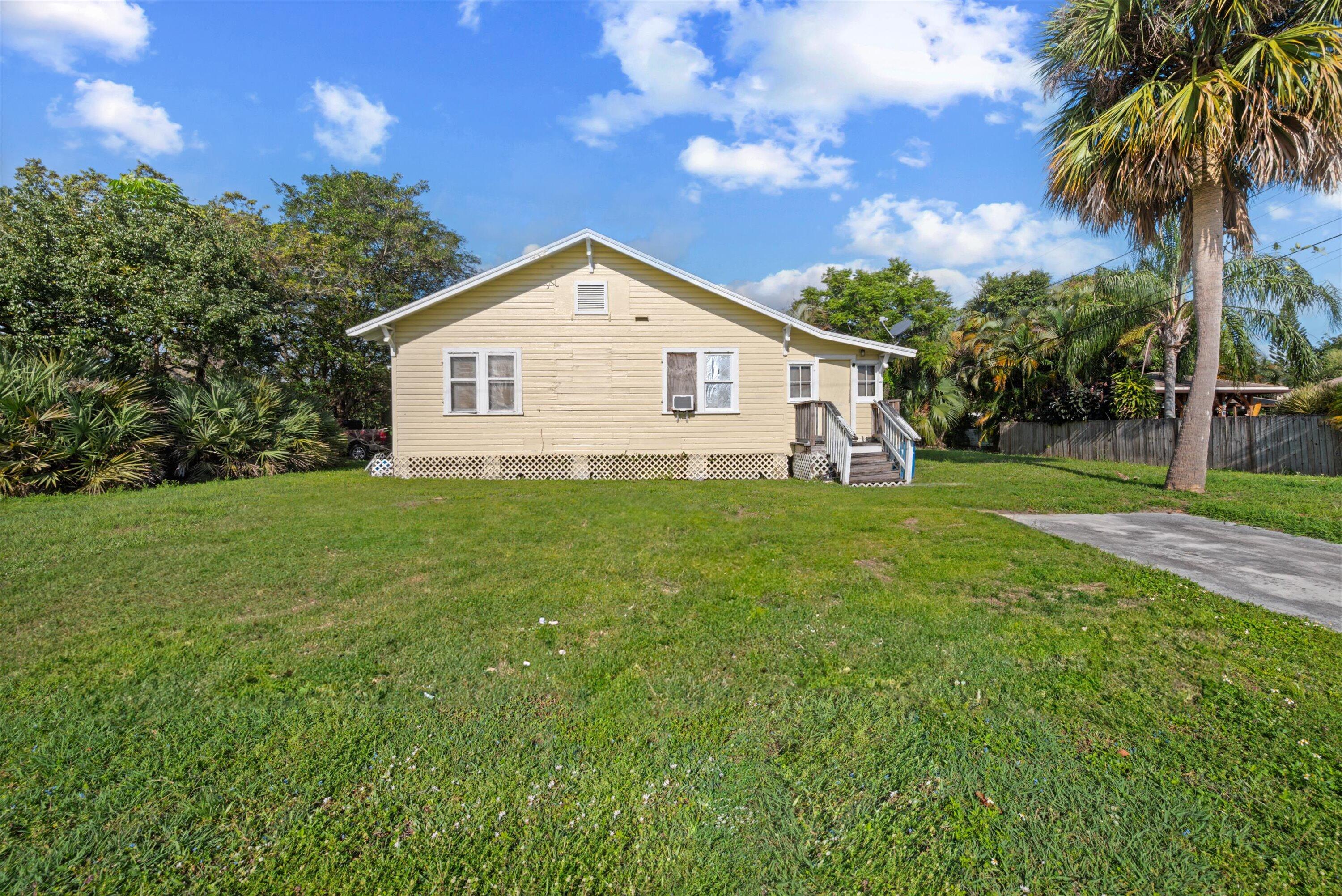 1566 NW 9th Avenue