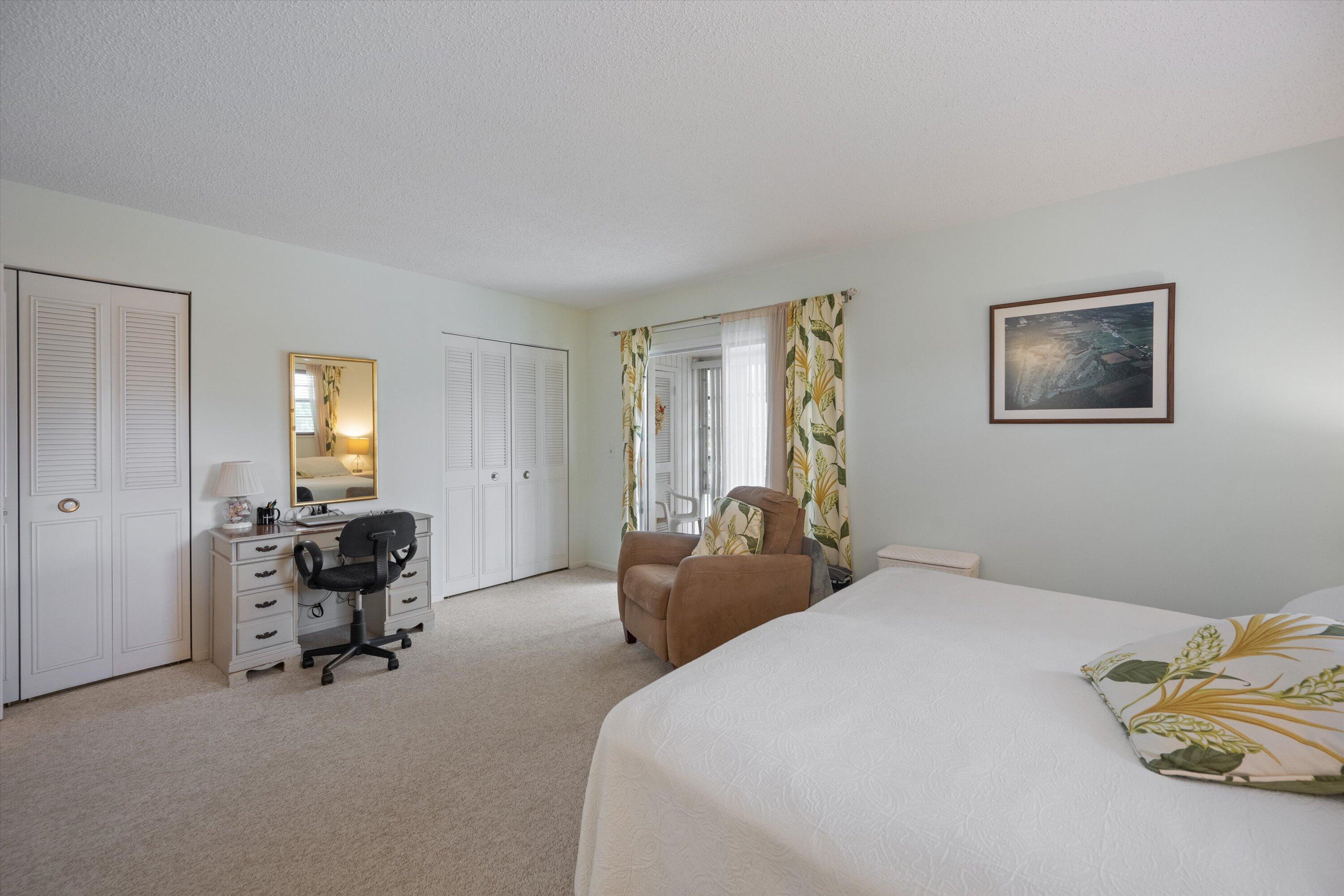 2600 SE Ocean Boulevard V12