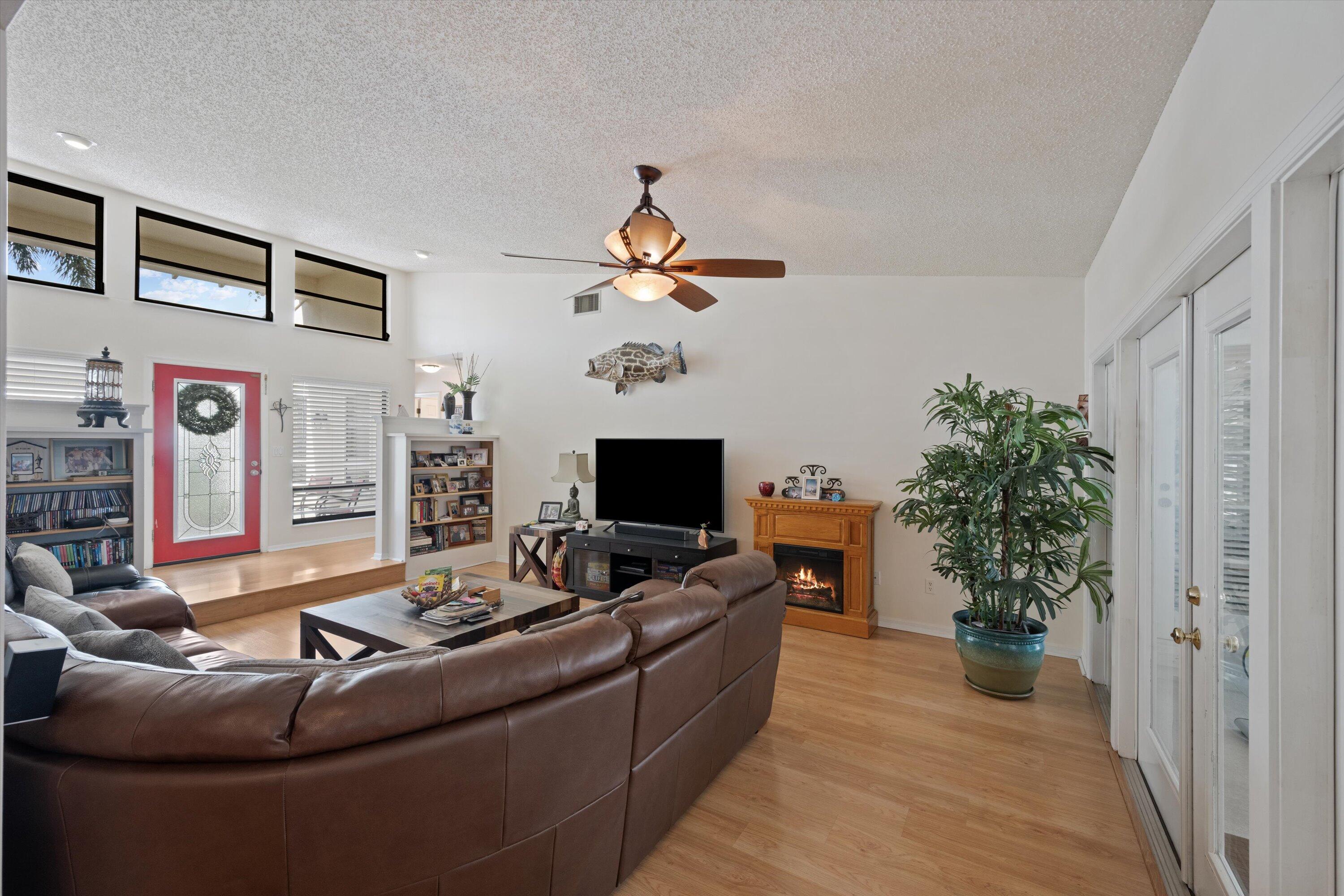 1923 NW 22nd Street